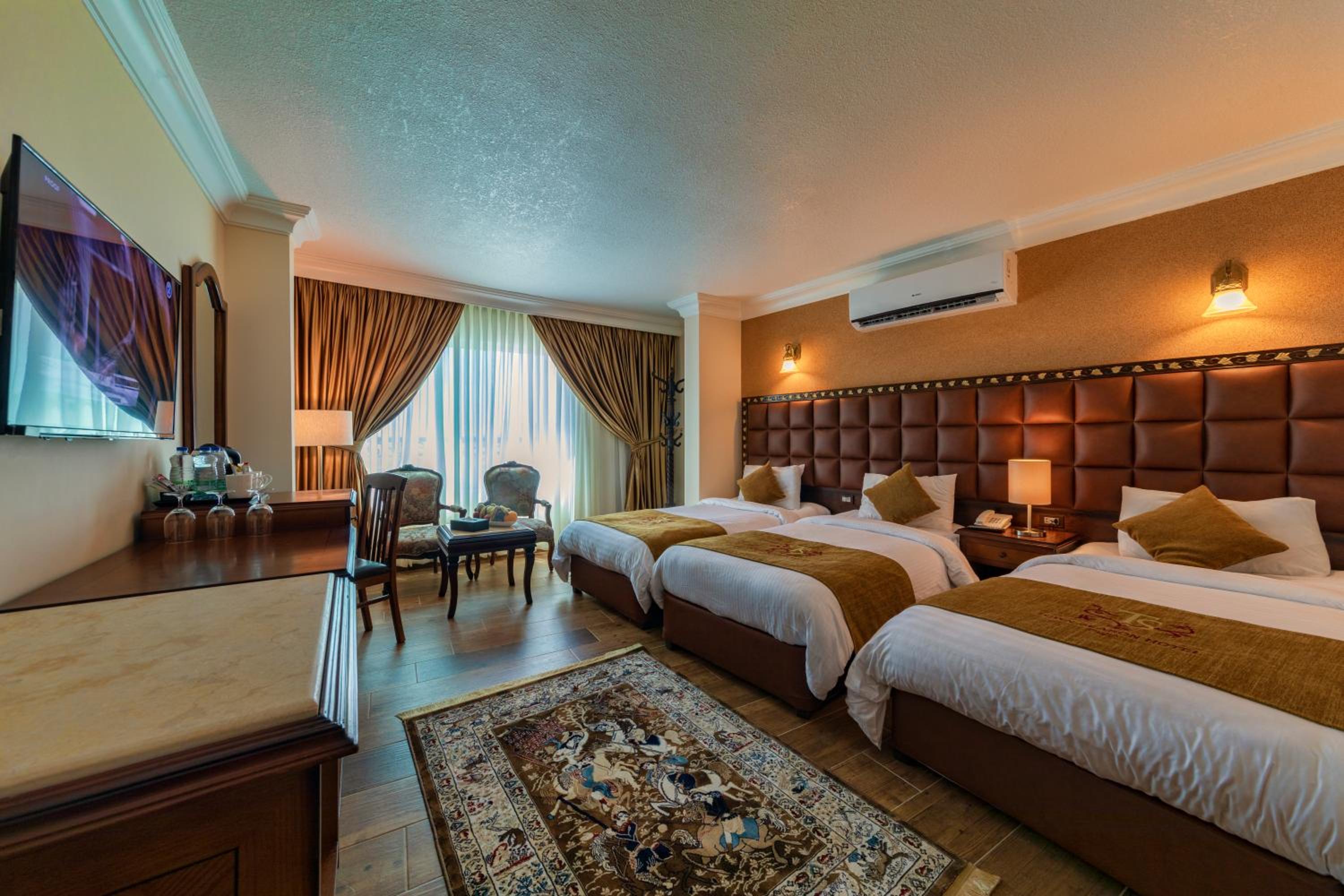 Deluxe Triple Room photo 3