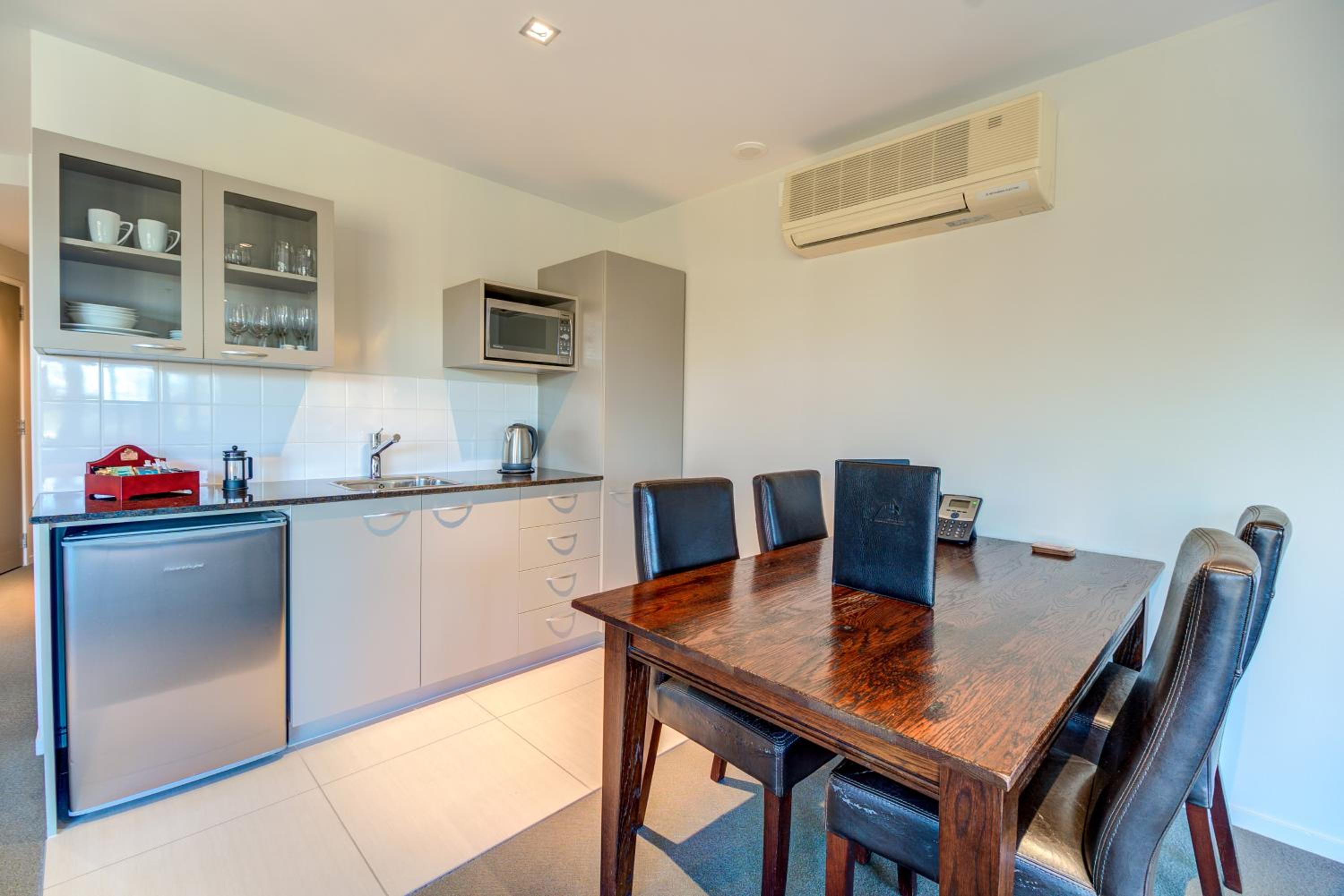 Premier Executive Room - Photo 5