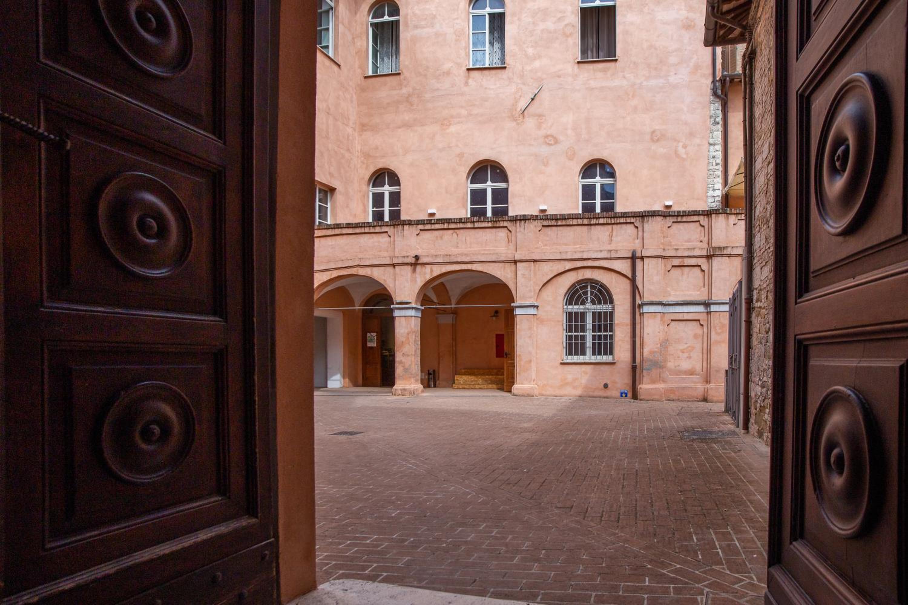 Suite - Photo 11