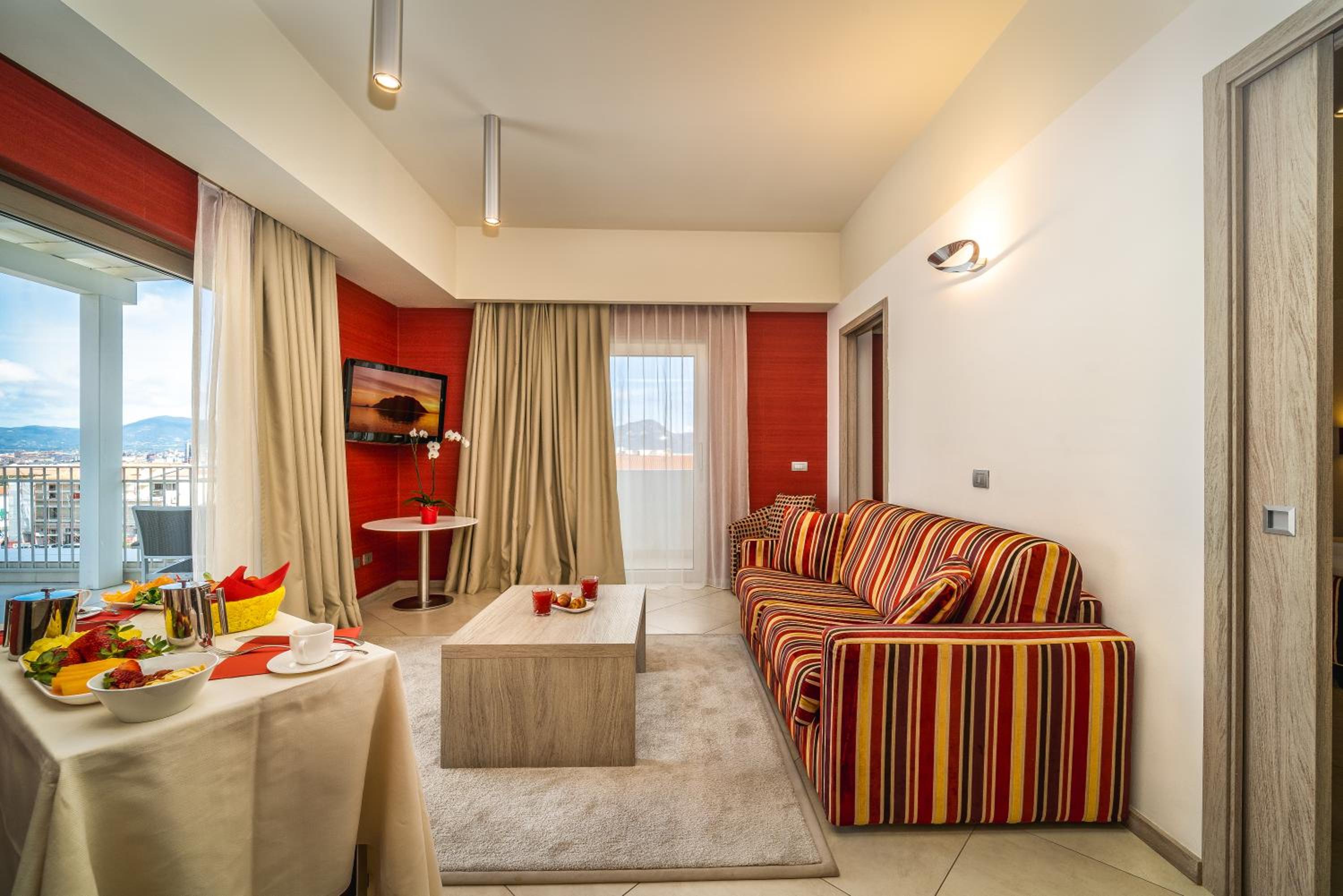 Suite with Jacuzzi - Photo 5