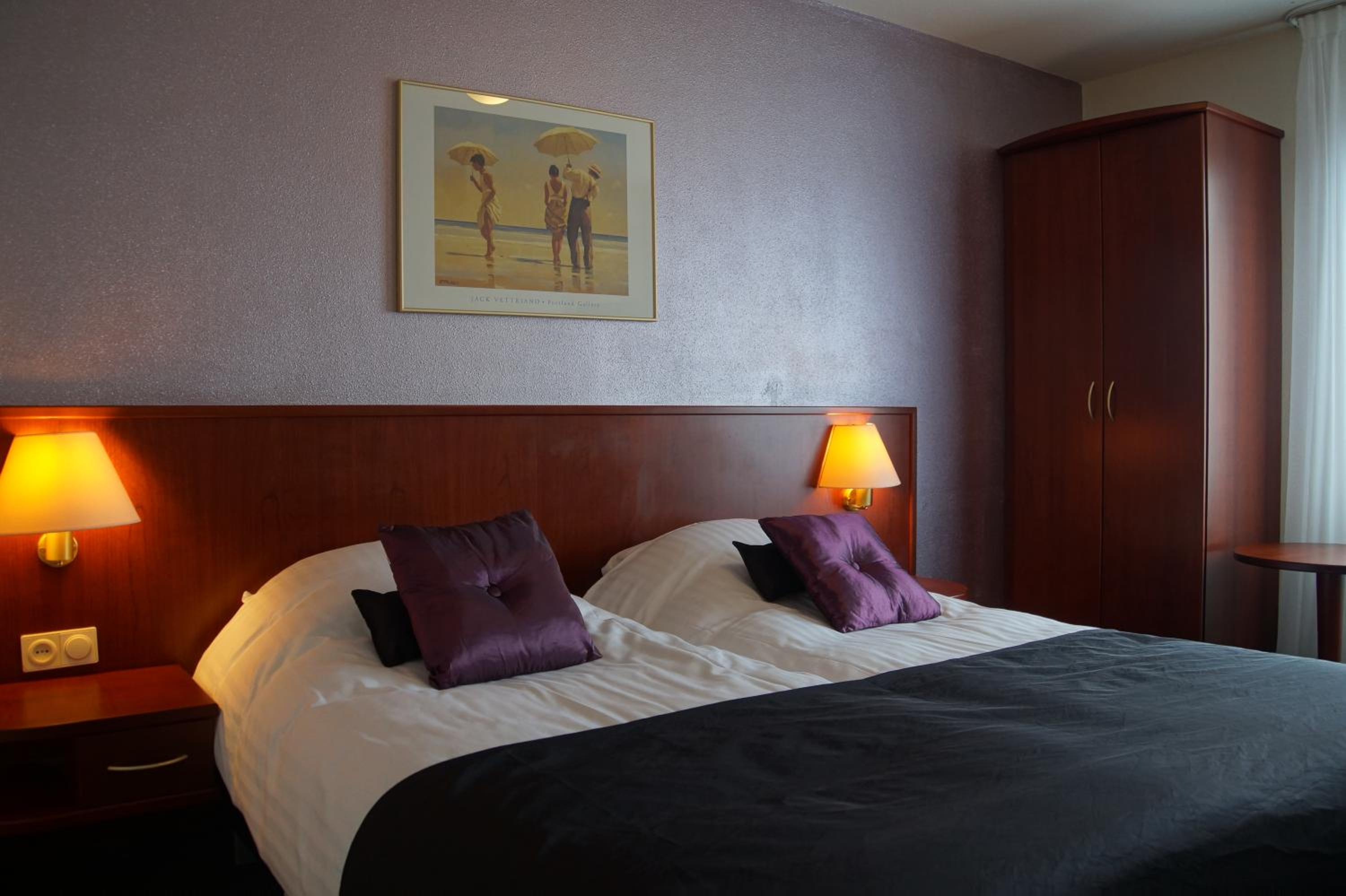 Small Double or Twin Room - Photo 7