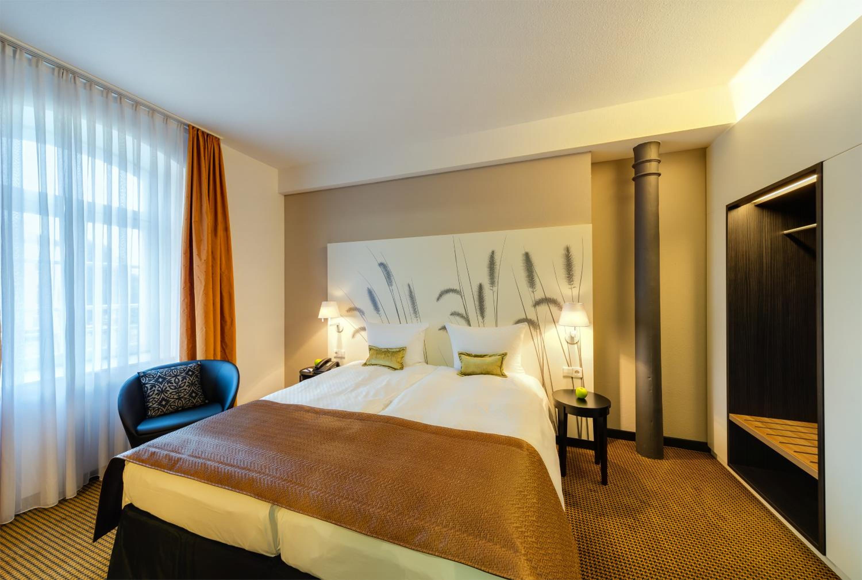 Business Double Room - Photo 9