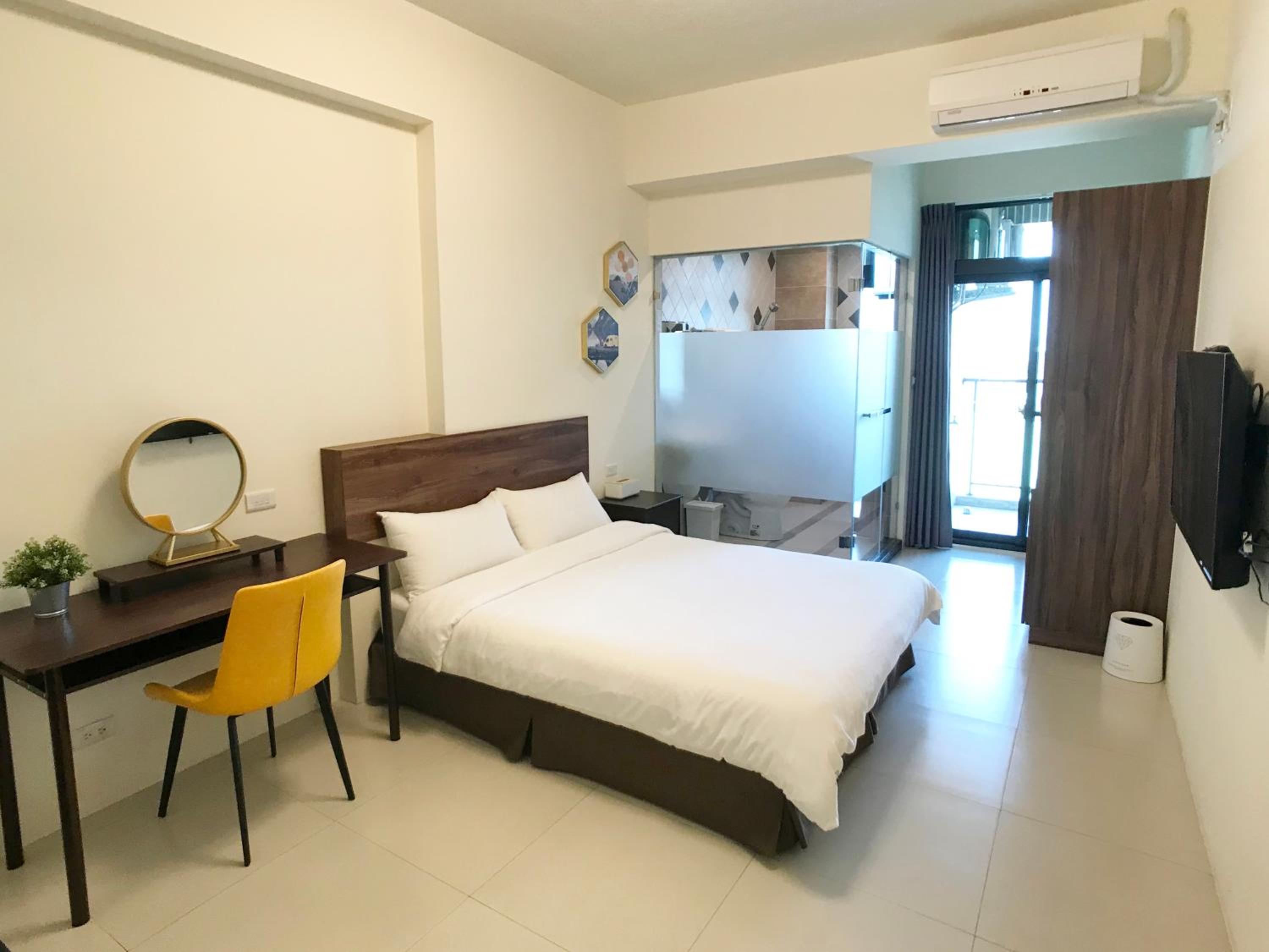 Double Room - Photo 14