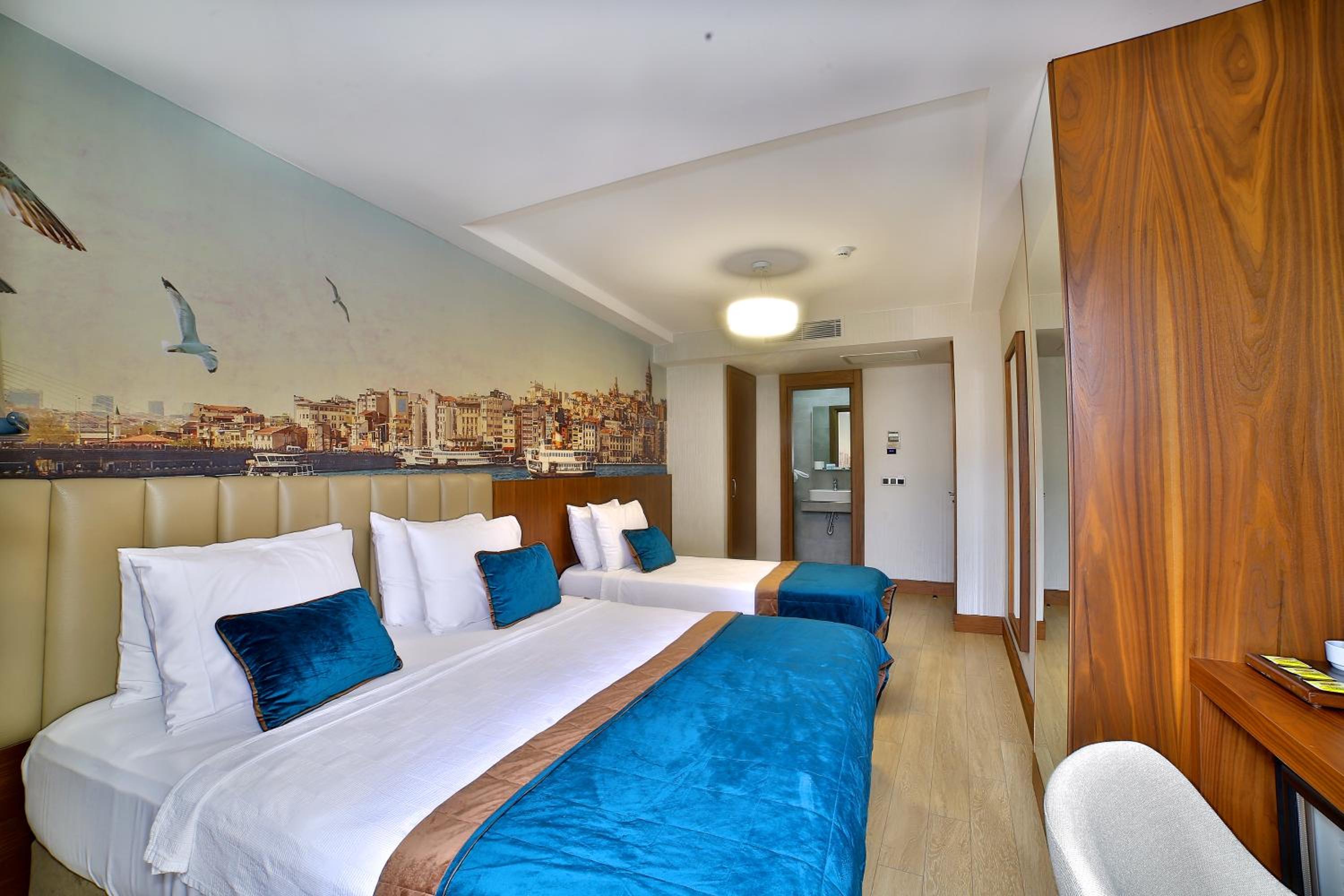 Comfort Triple Room photo 3