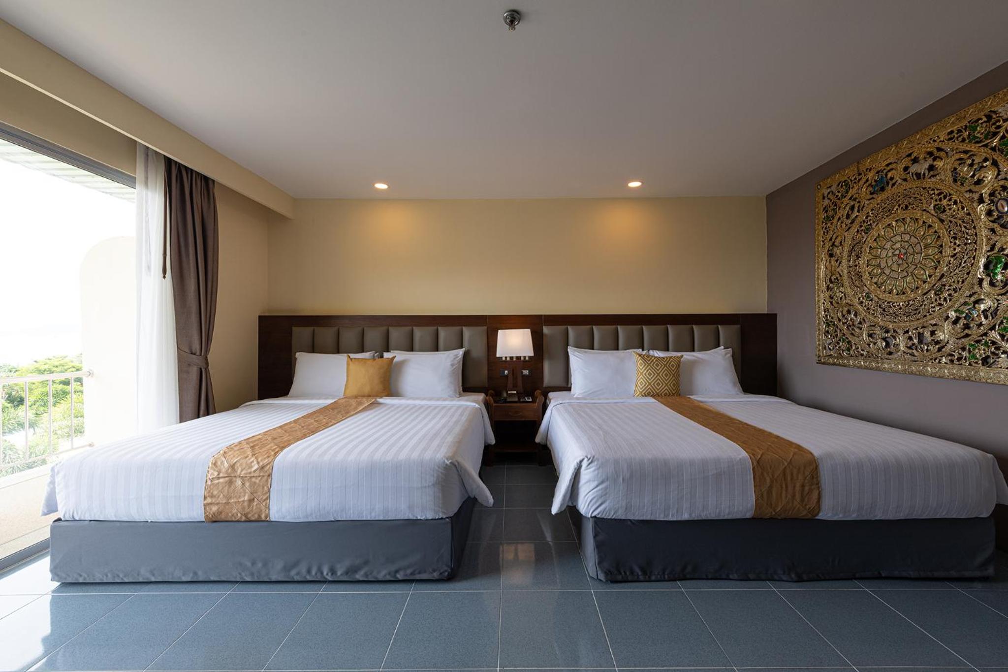 Deluxe Double or Twin Room with Mountain View photo 1