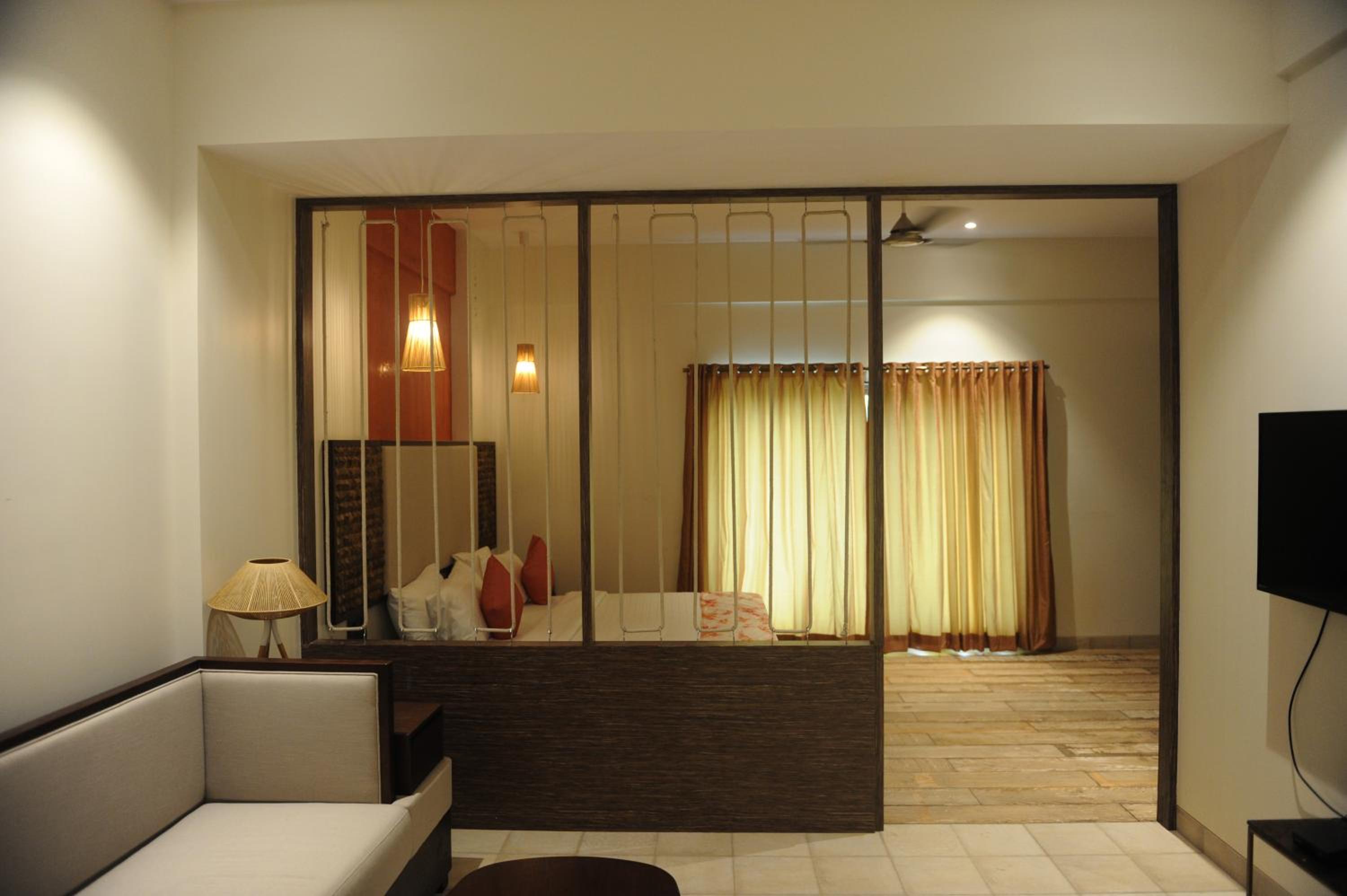 Suite - Photo 3