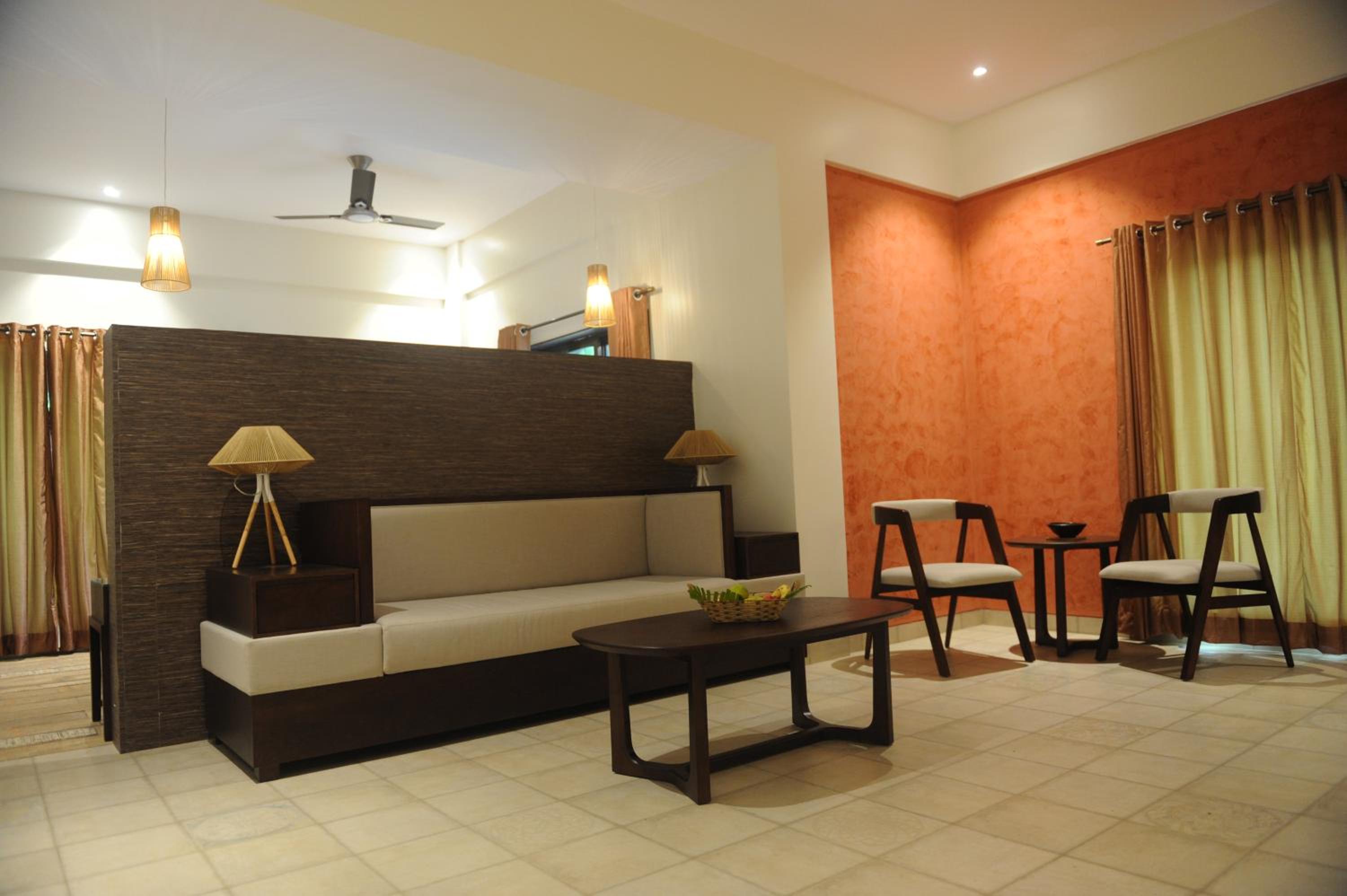 Suite - Photo 2