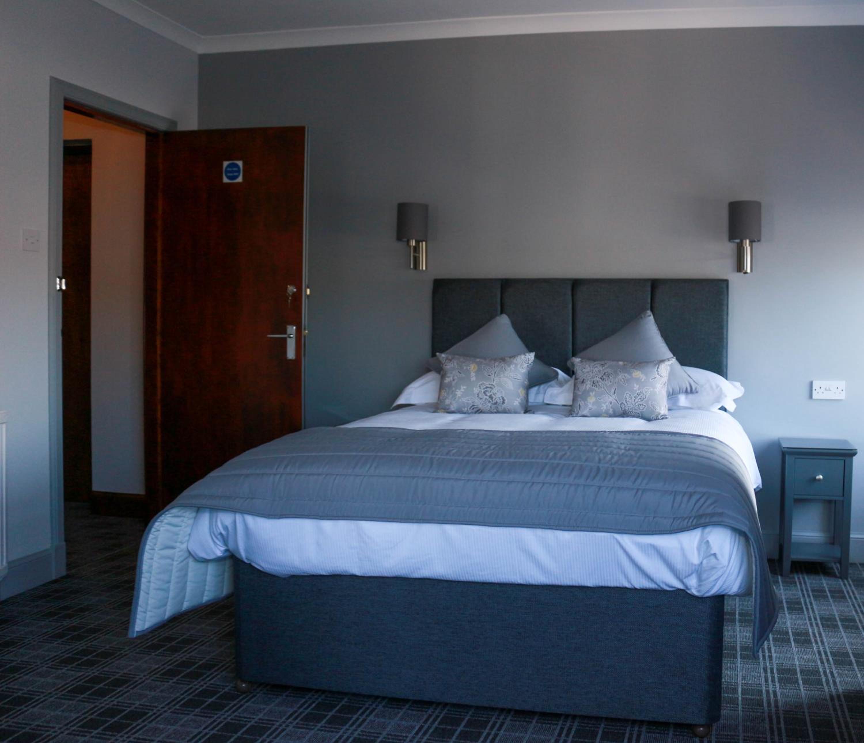 Double Room - Photo 2
