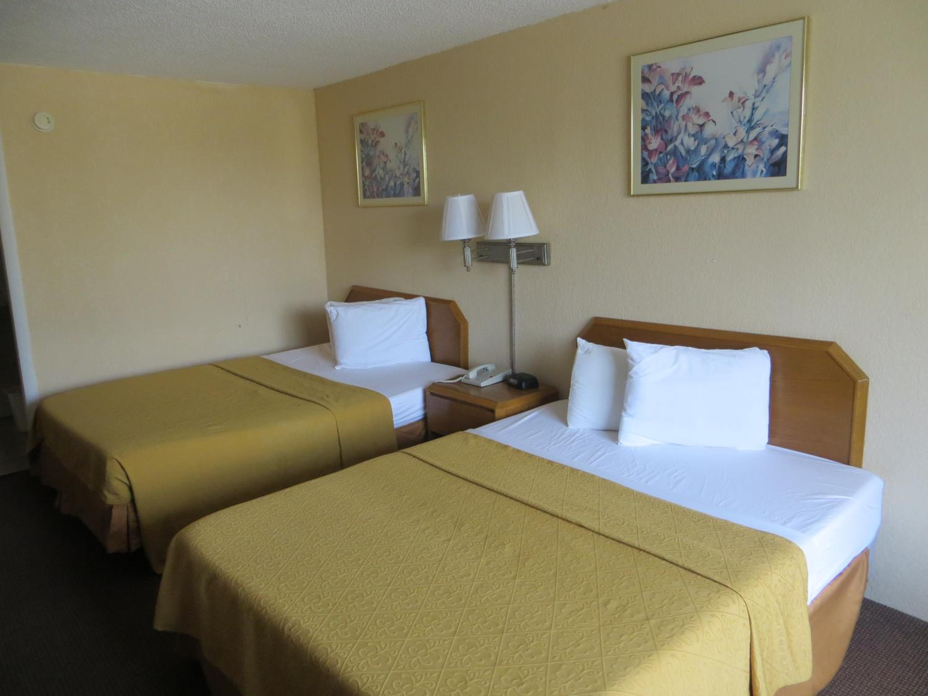 Double Room with Two Double Beds - Non-Smoking - Photo 1