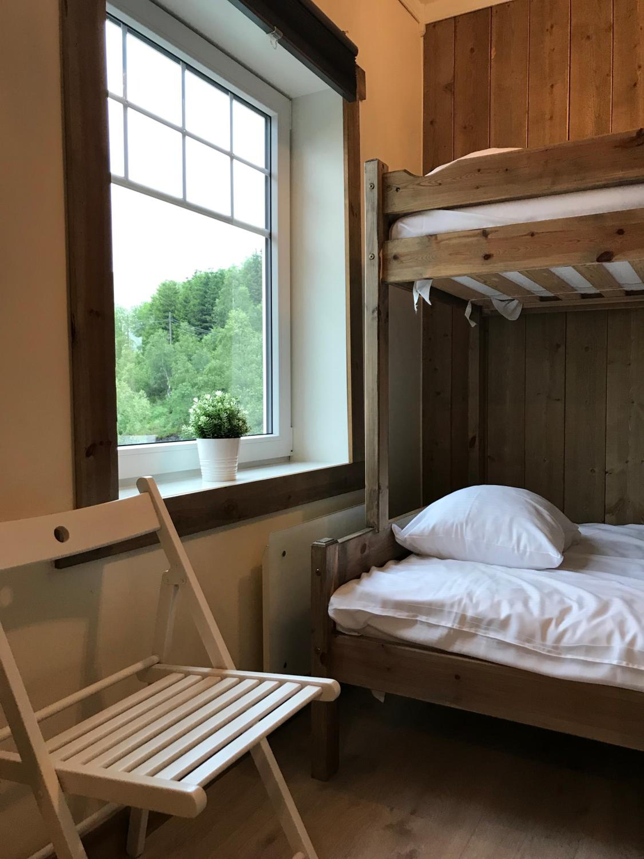 Three-Bedroom Apartment - Photo 4