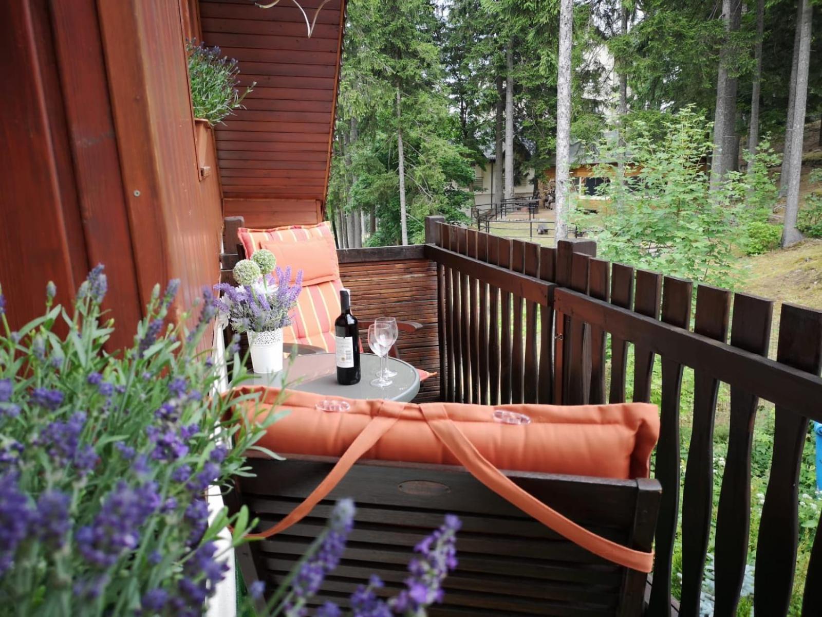 Double Room with Balcony - Photo 2