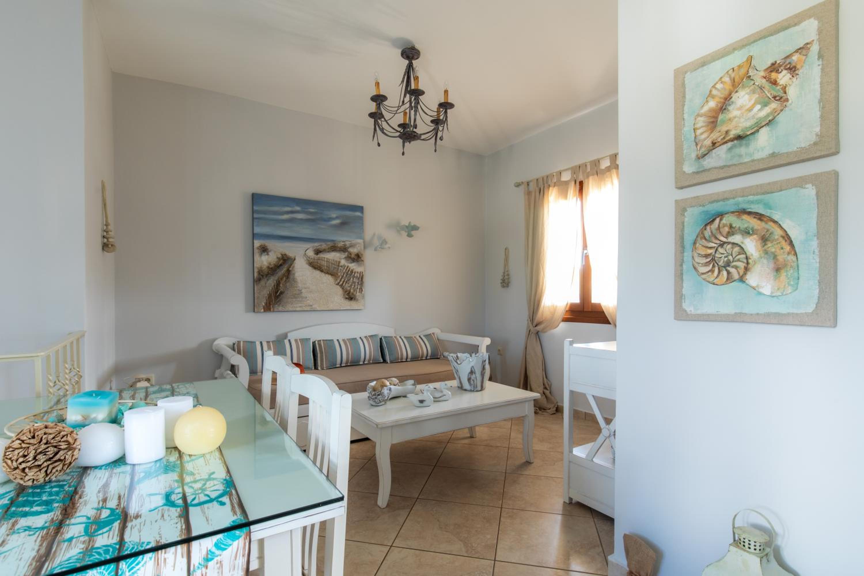 Elegant Villa photo 1