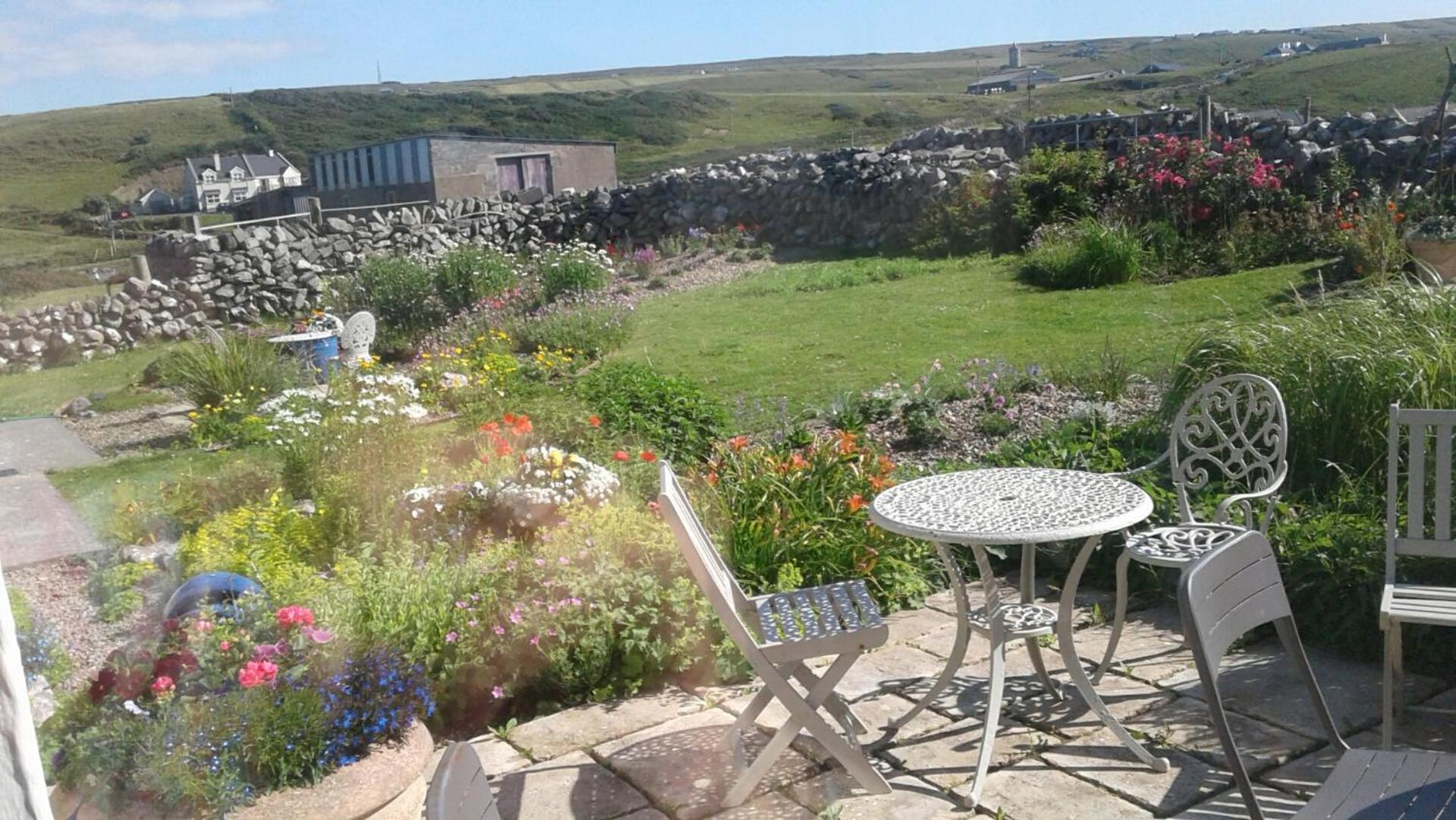 Deluxe Double or Twin Room with Garden View photo 3