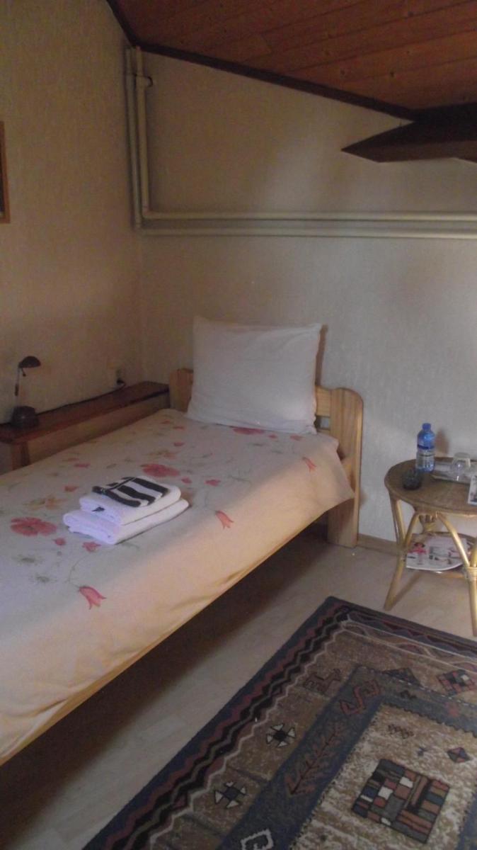Single Room photo 1