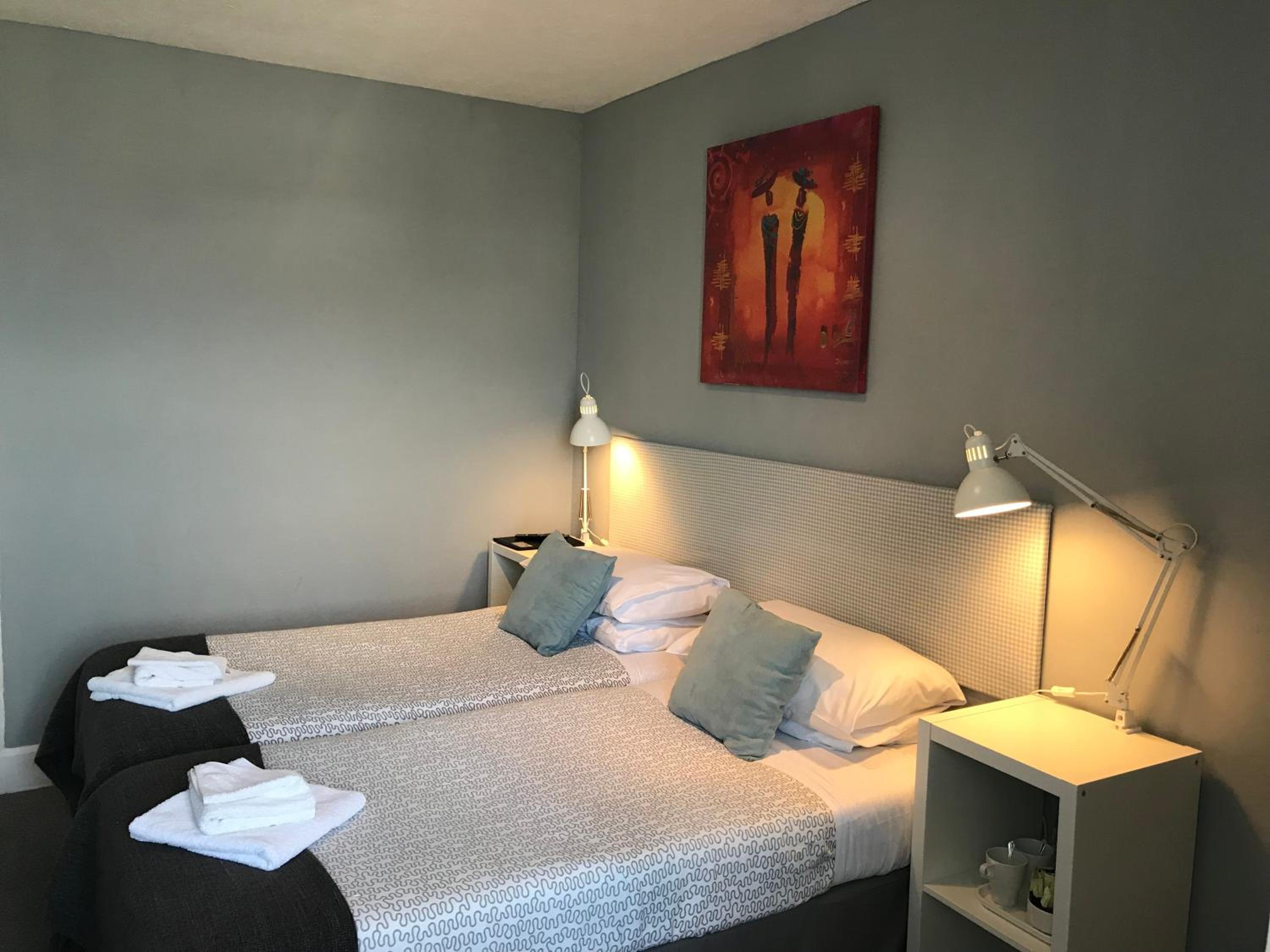 Standard Twin Room photo 2