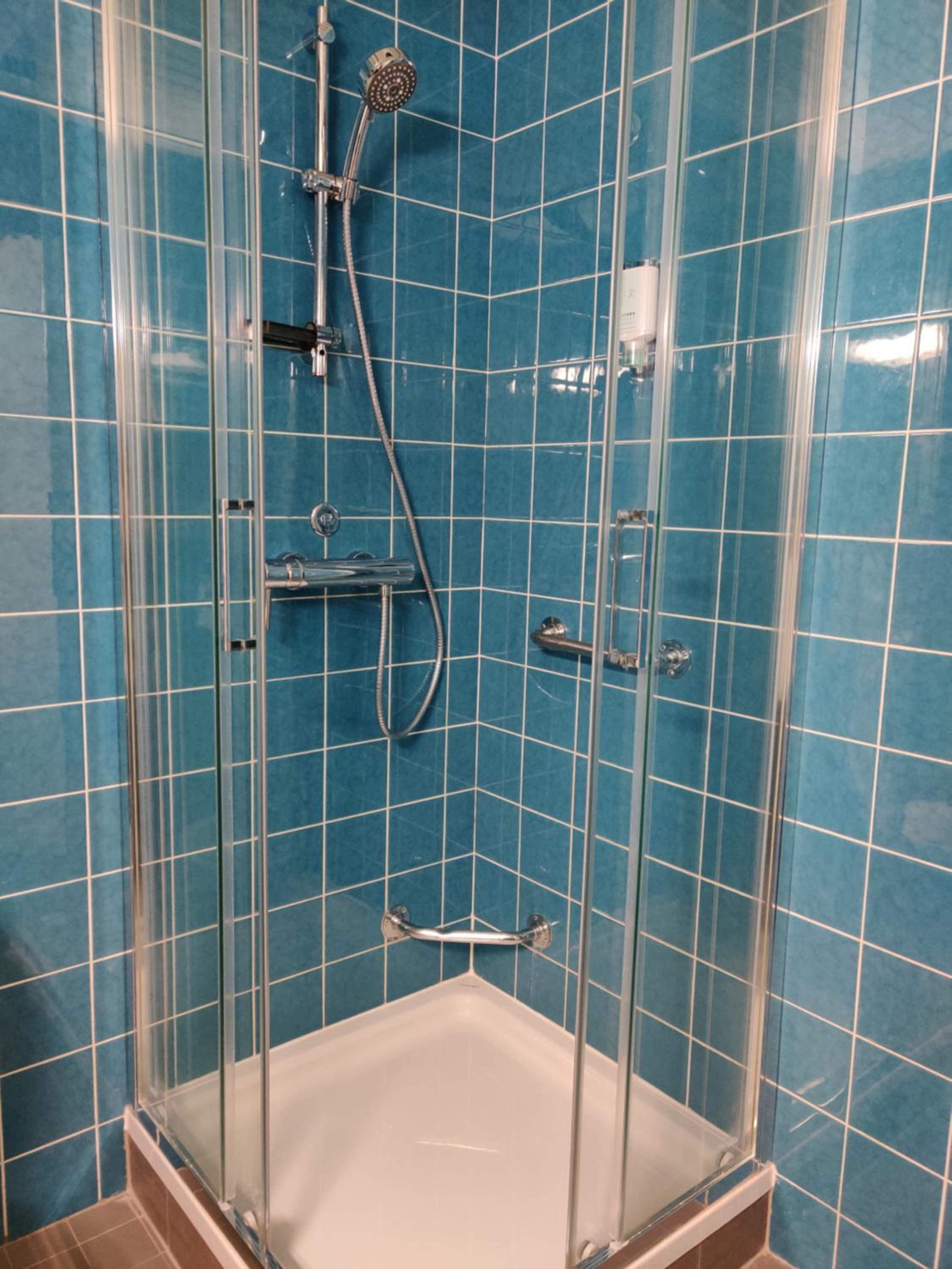 Double or Twin Room with Balcony photo 3