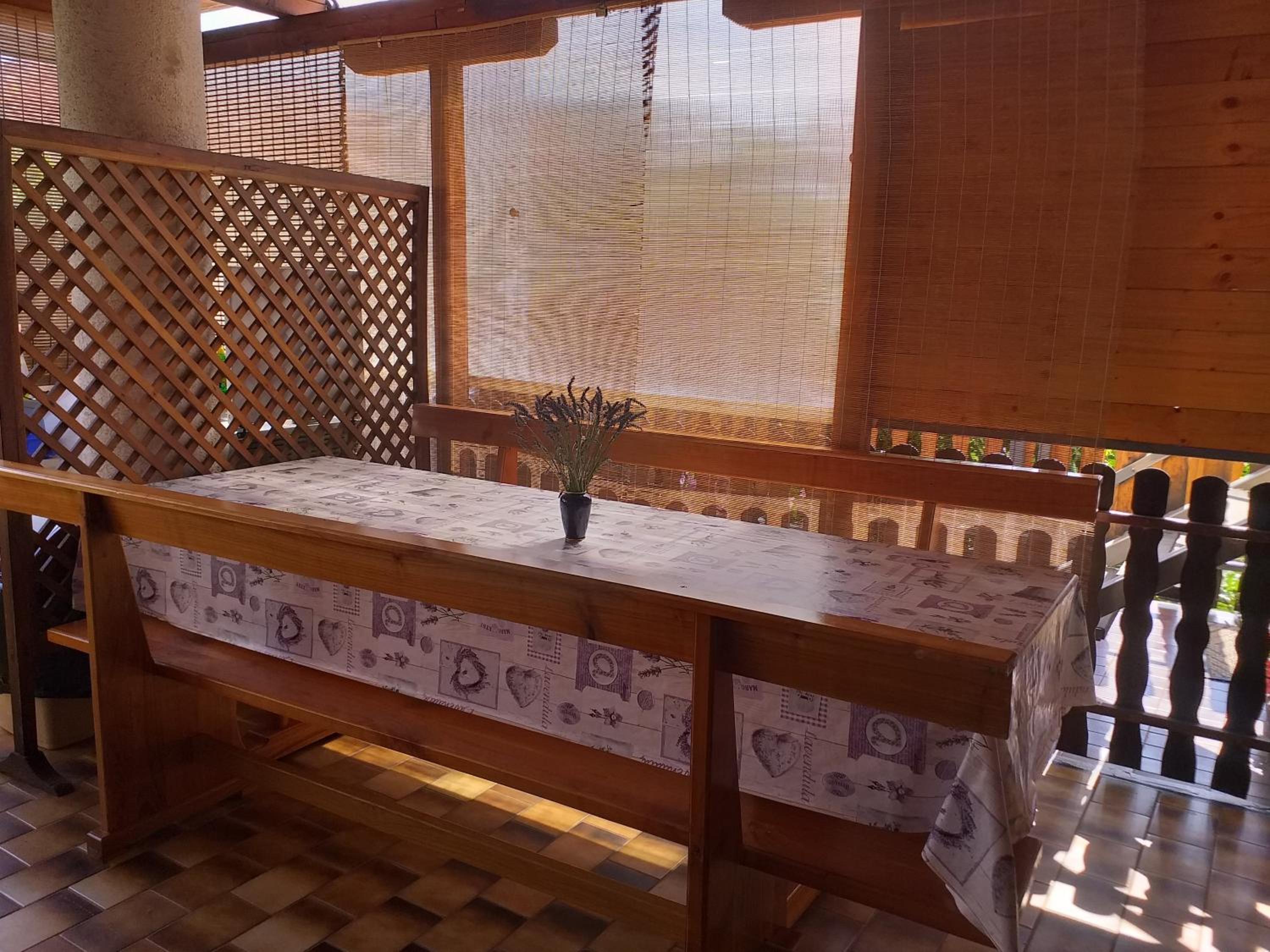 Apartment with Terrace - Photo 4