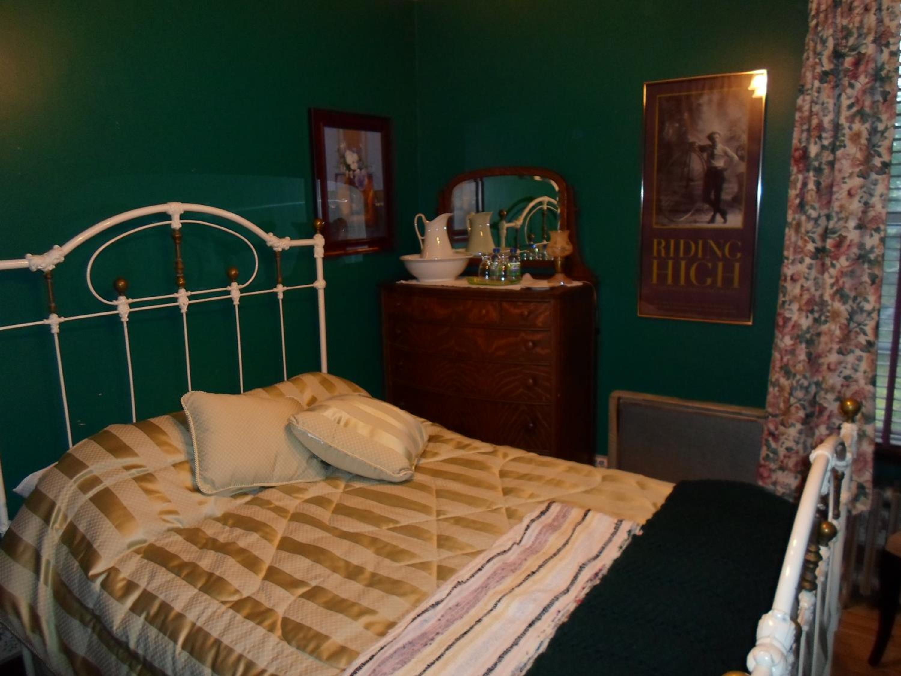 Deluxe Double or Twin Room photo 3