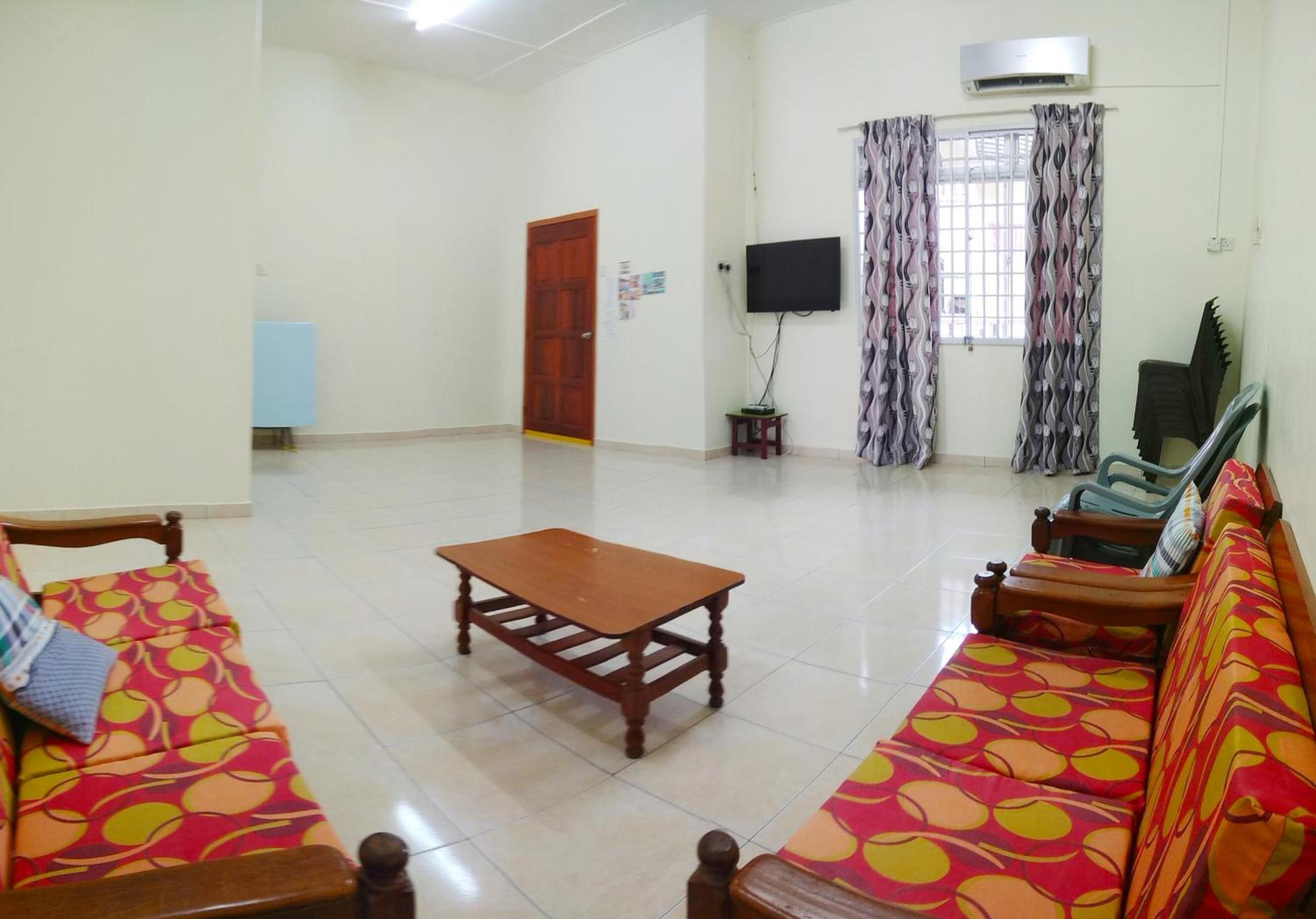 Three-Bedroom House photo 1