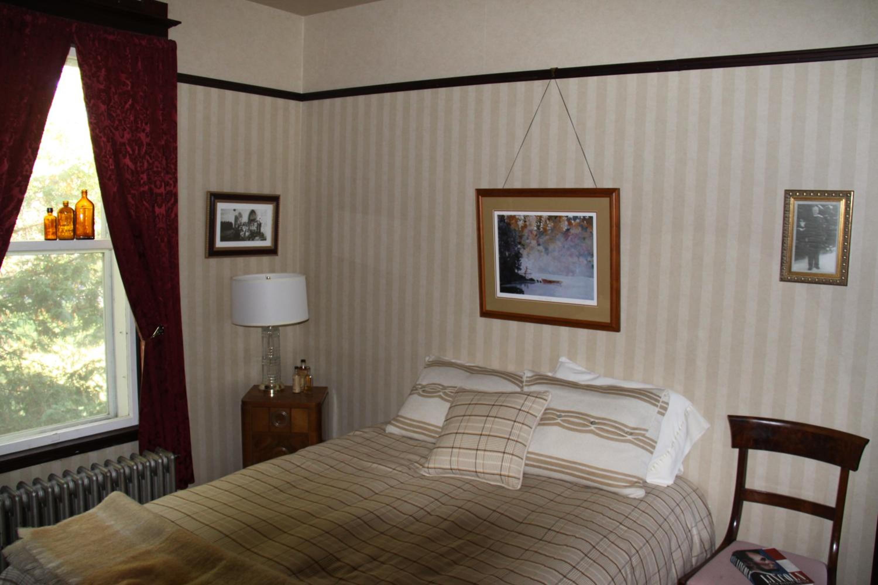 Deluxe Double Room with Shower photo 1
