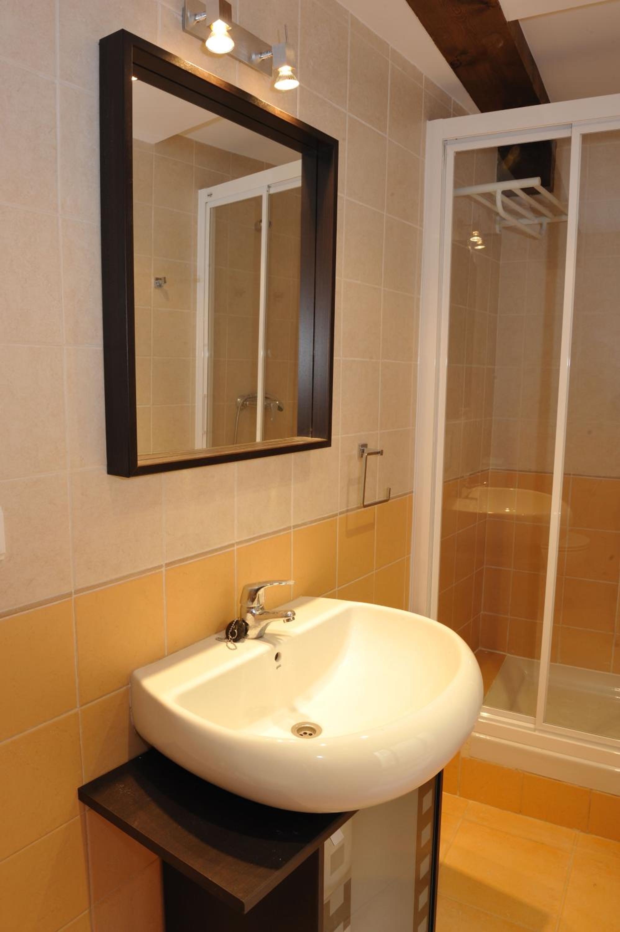 One-Bedroom Apartment (2 Adults) photo 3