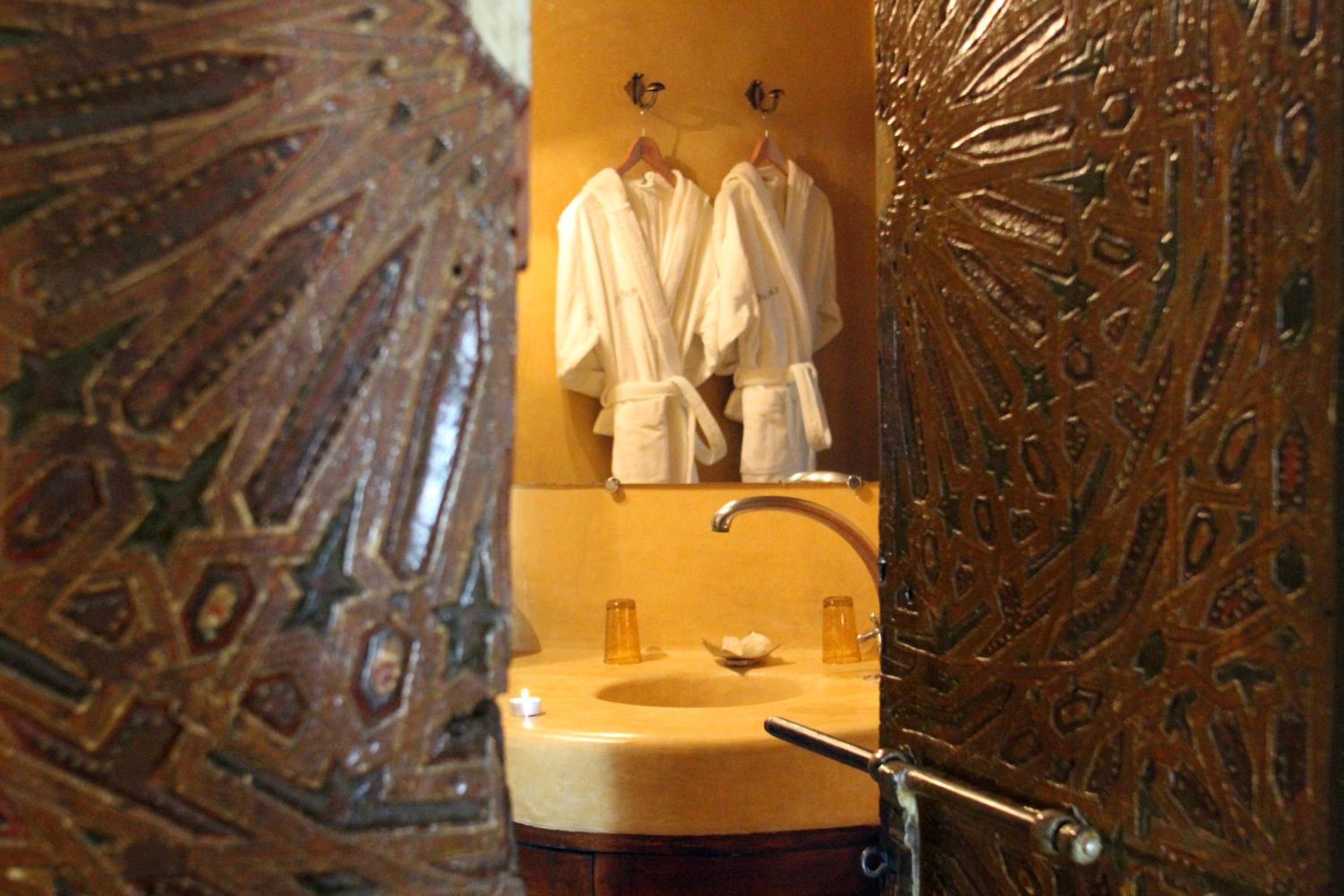 Yellow Double Room photo 3