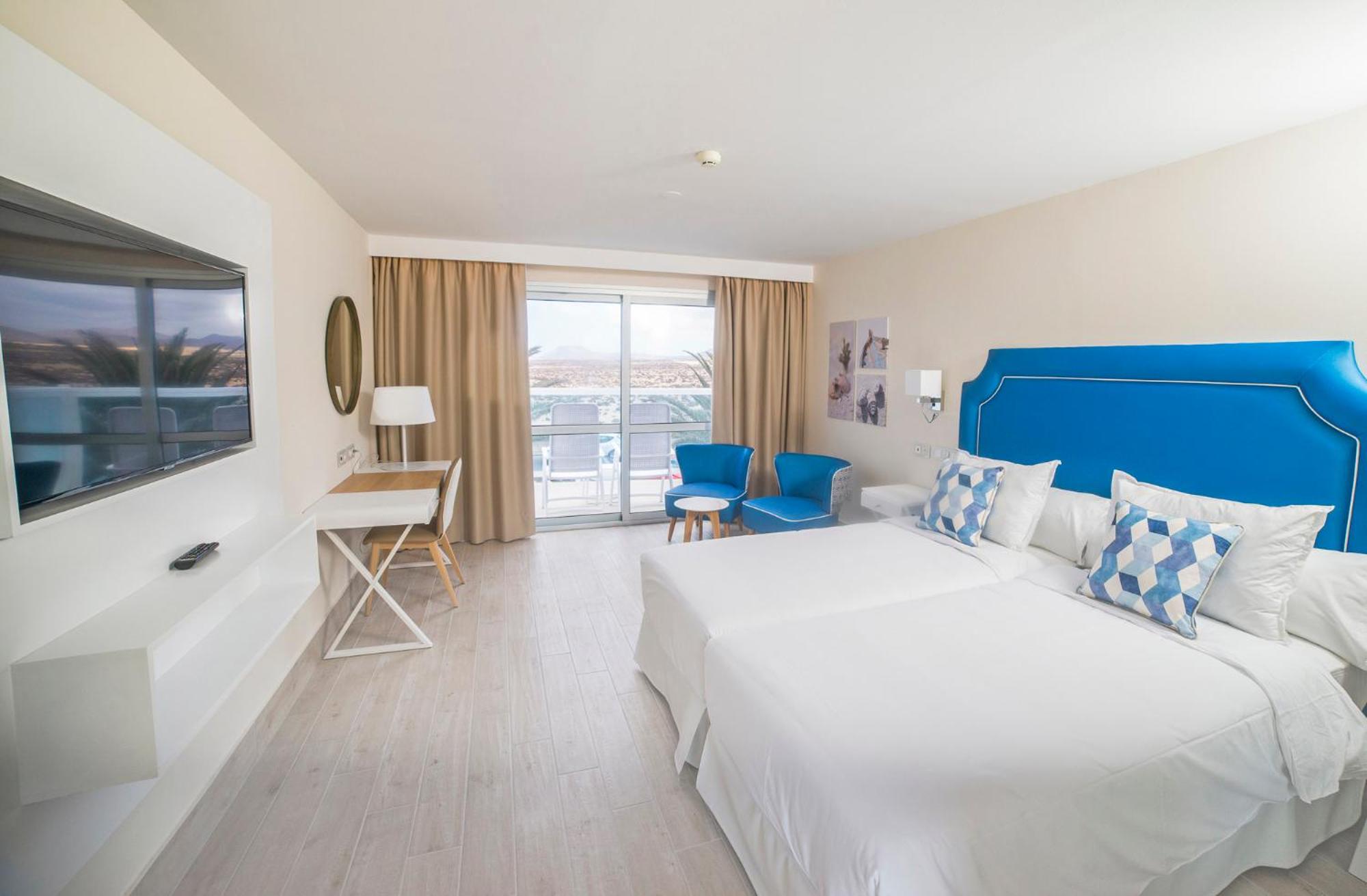 Double Room with Sea View photo 2