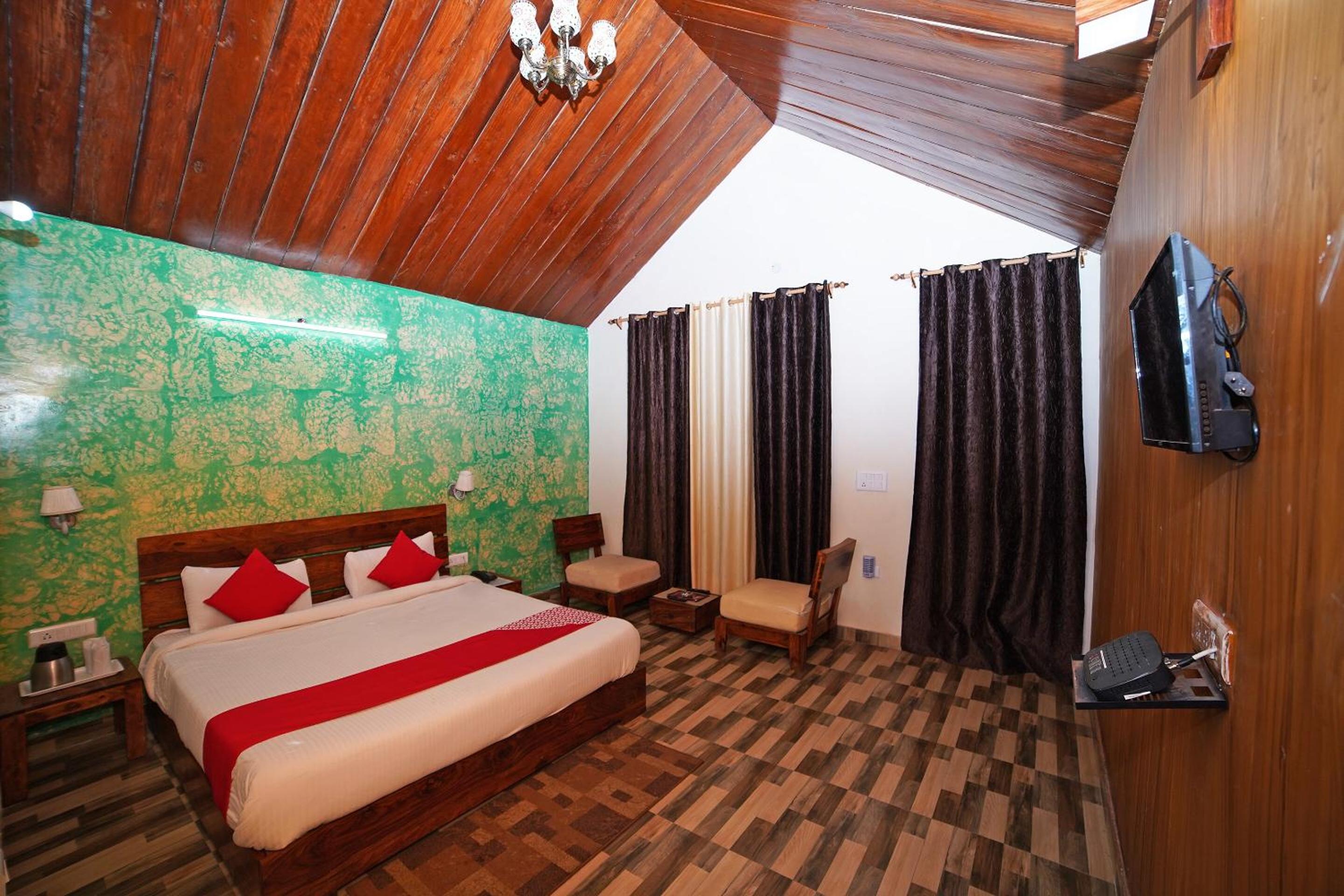 Deluxe Triple Room - Photo 9