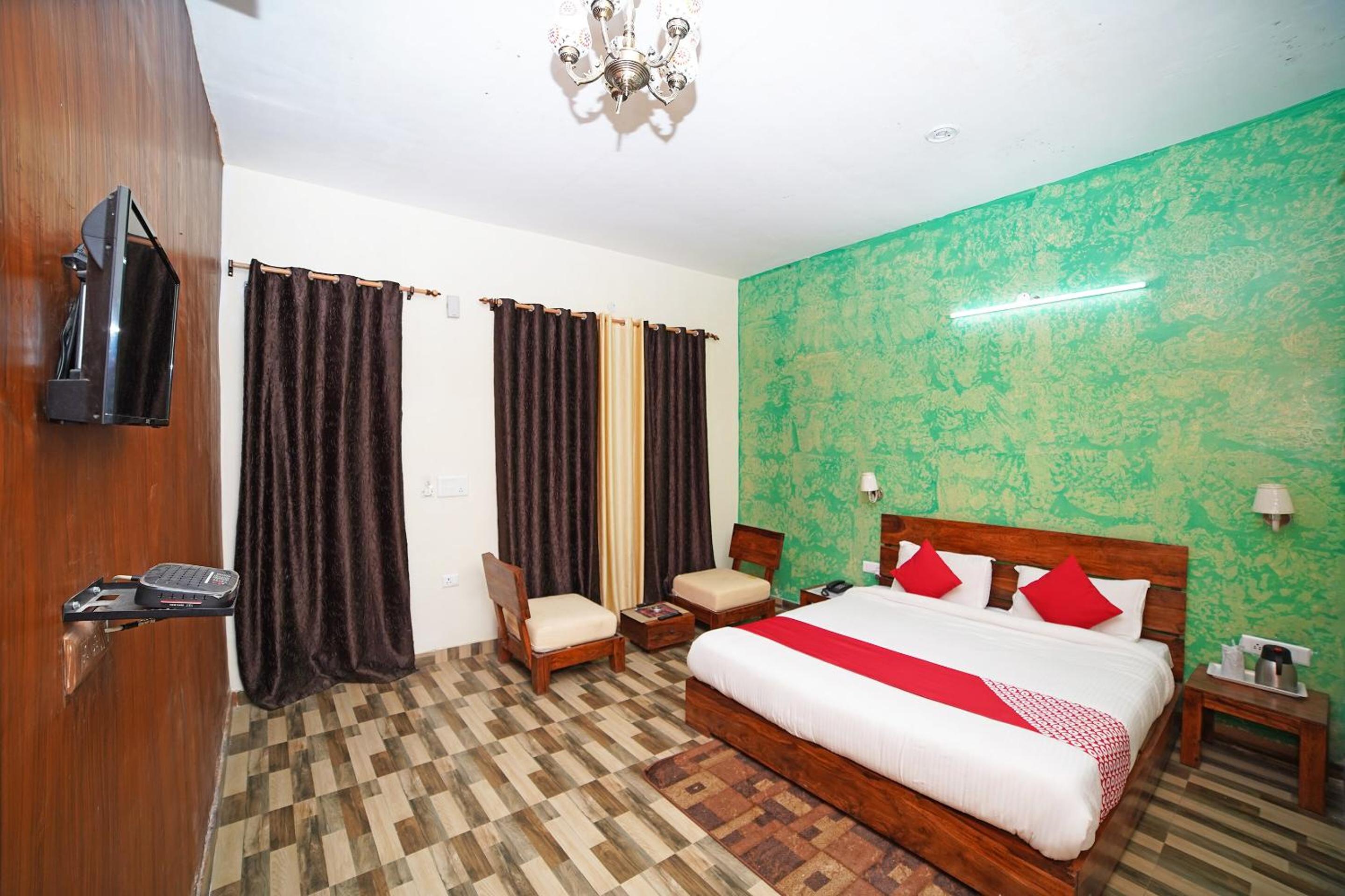 Deluxe Triple Room - Photo 4