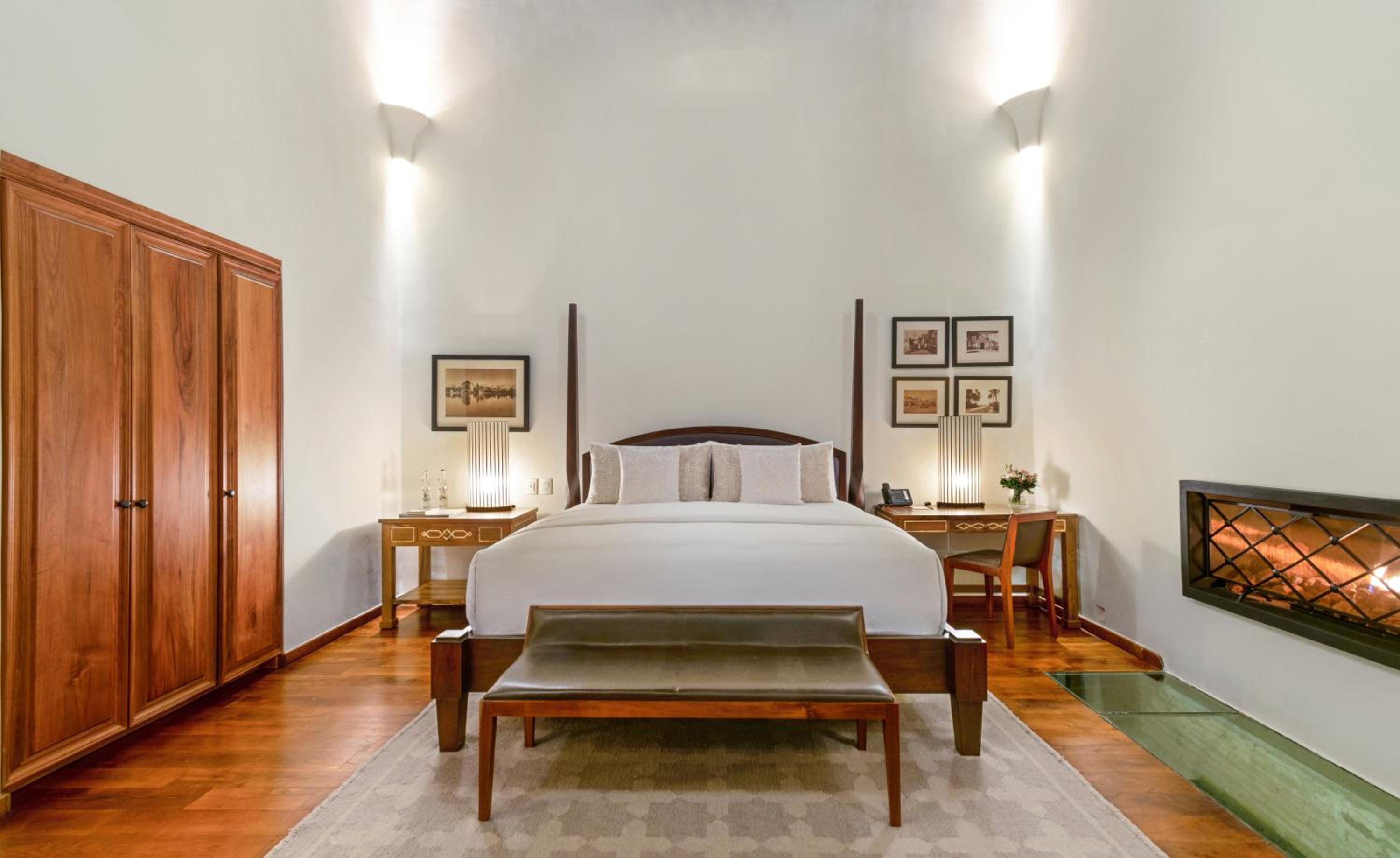 Deluxe King Suite
