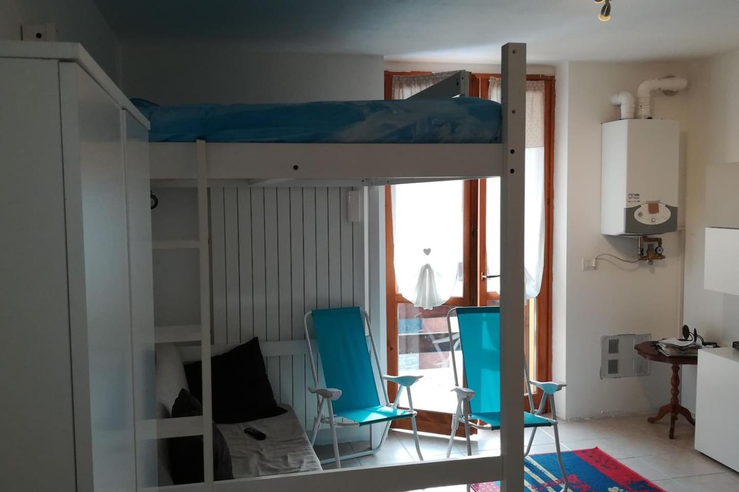 Studio Apartment photo 2