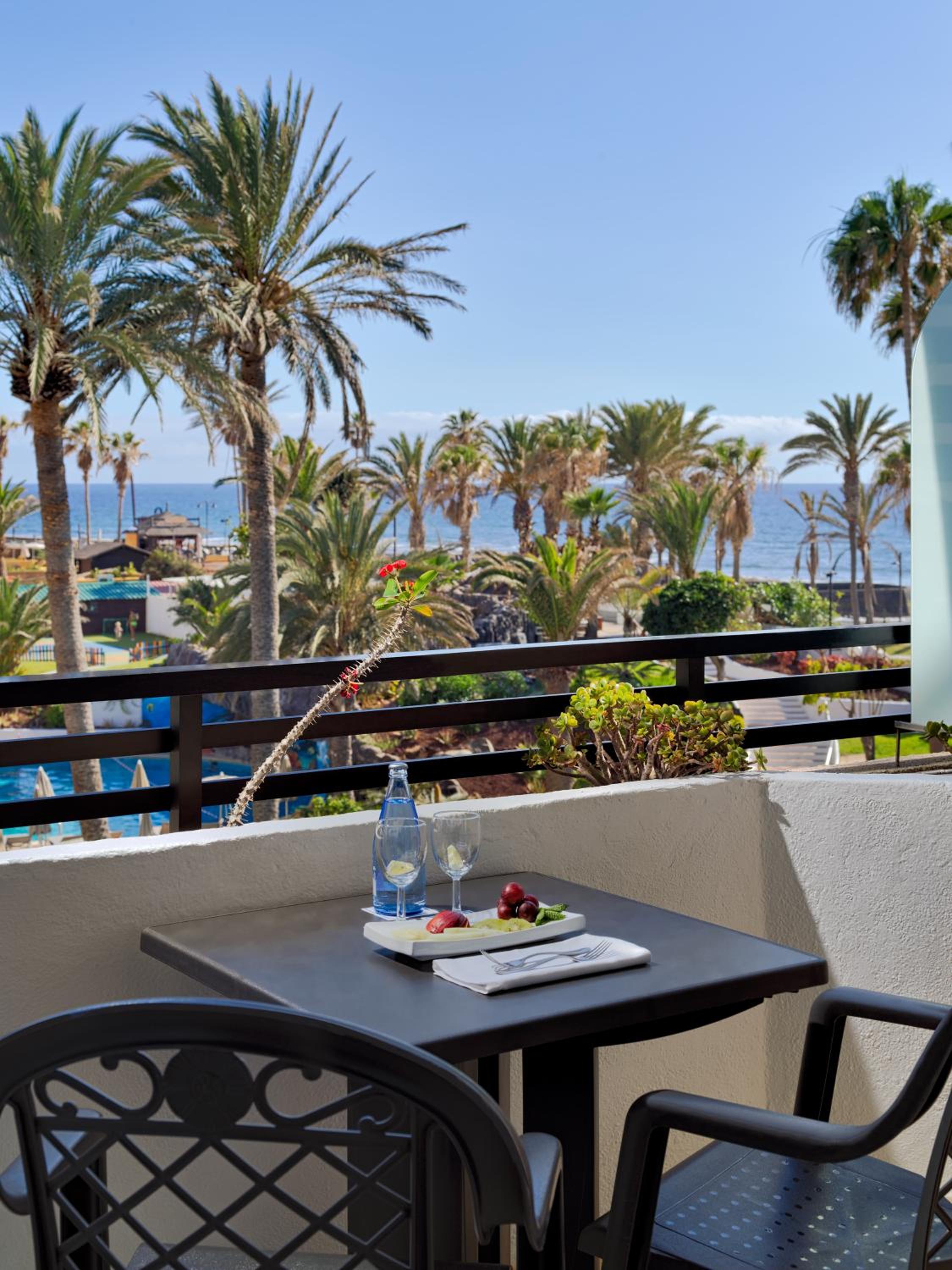 Double Room with Sea View (1 Adult) - Photo 3