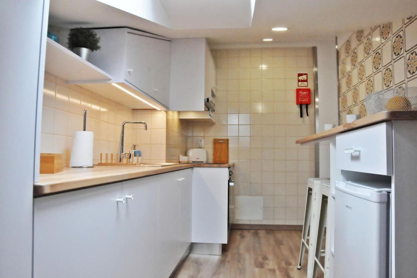 Two-Bedroom Apartment - Photo 25