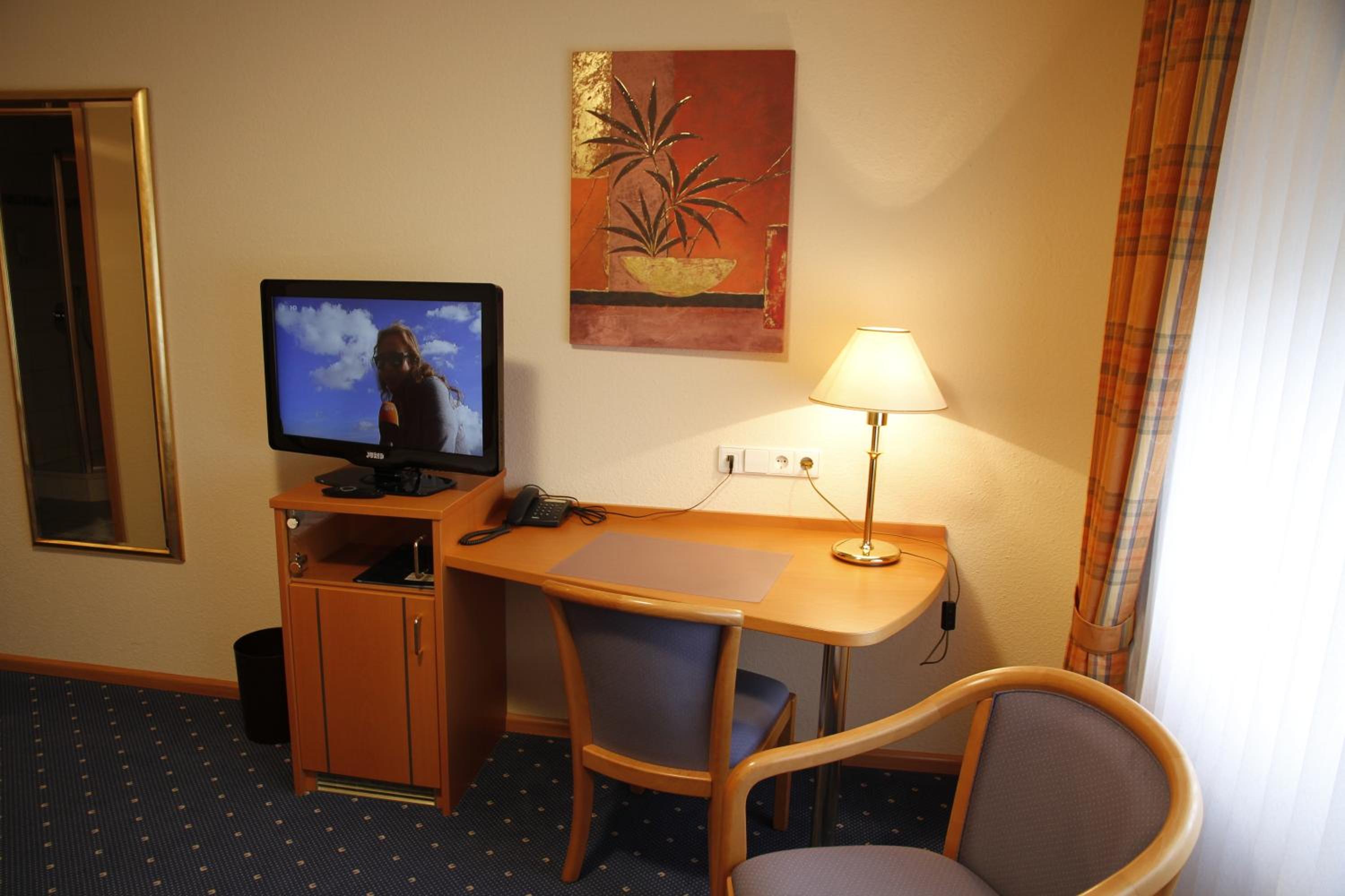 Single Room photo 2