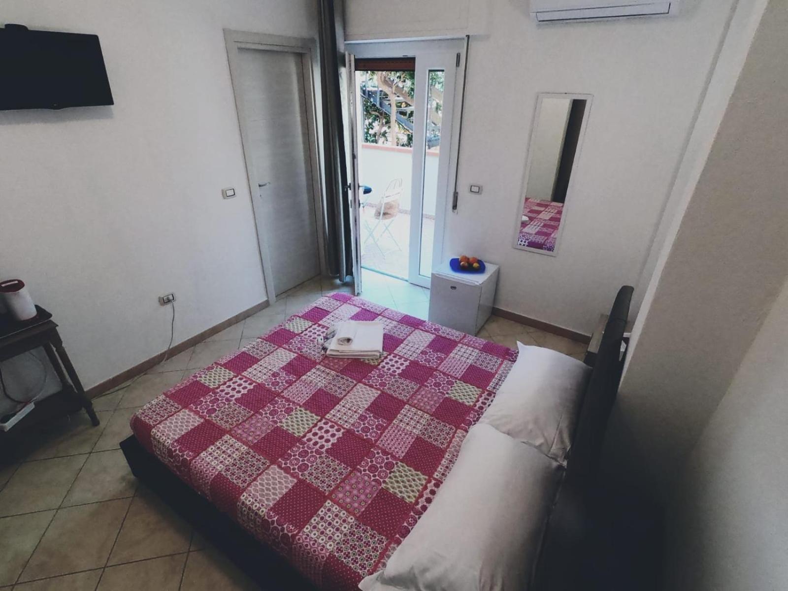 Deluxe Room (2 Adults + 1 Child) photo 1