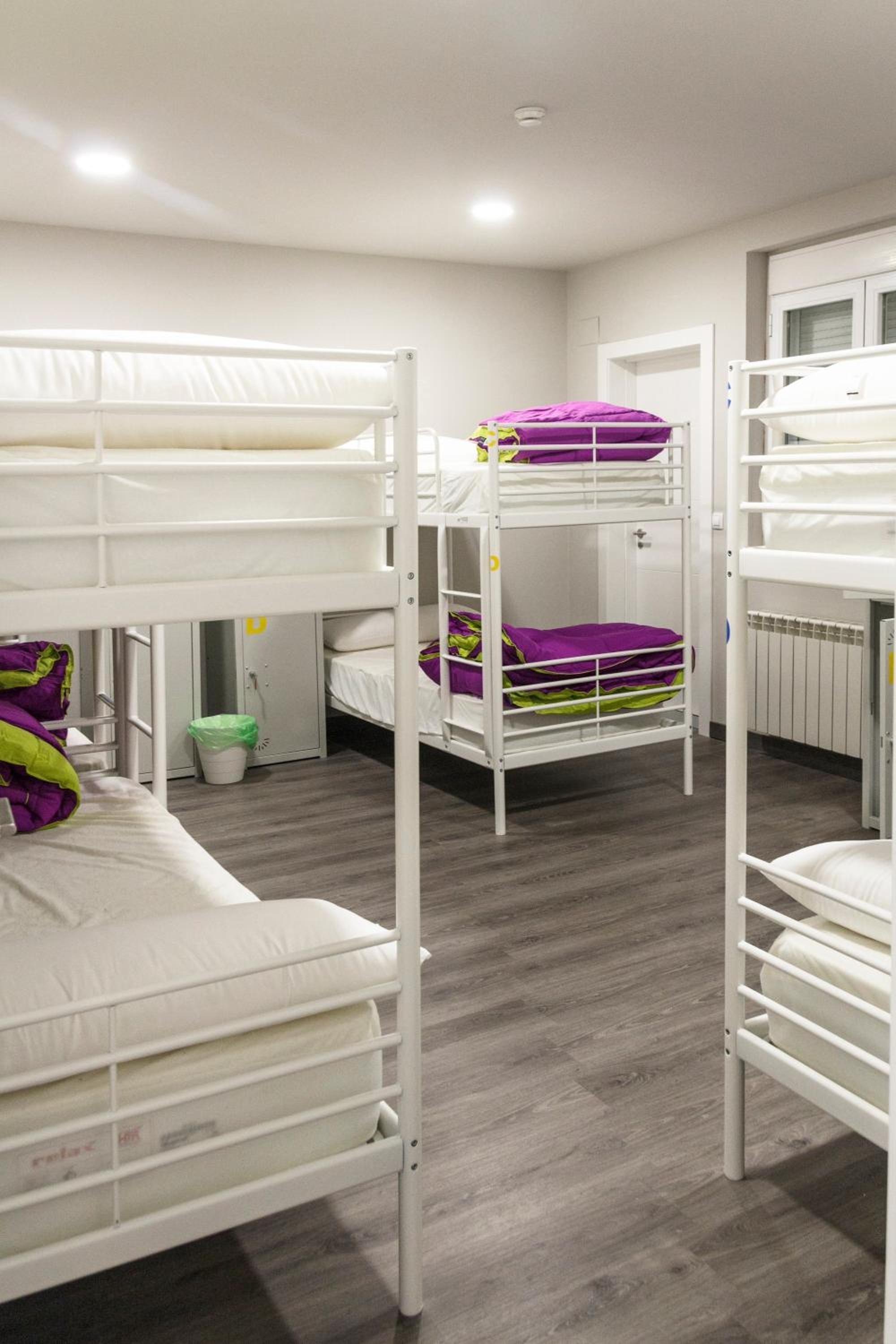 Cama en habitación compartida para 8 personas
