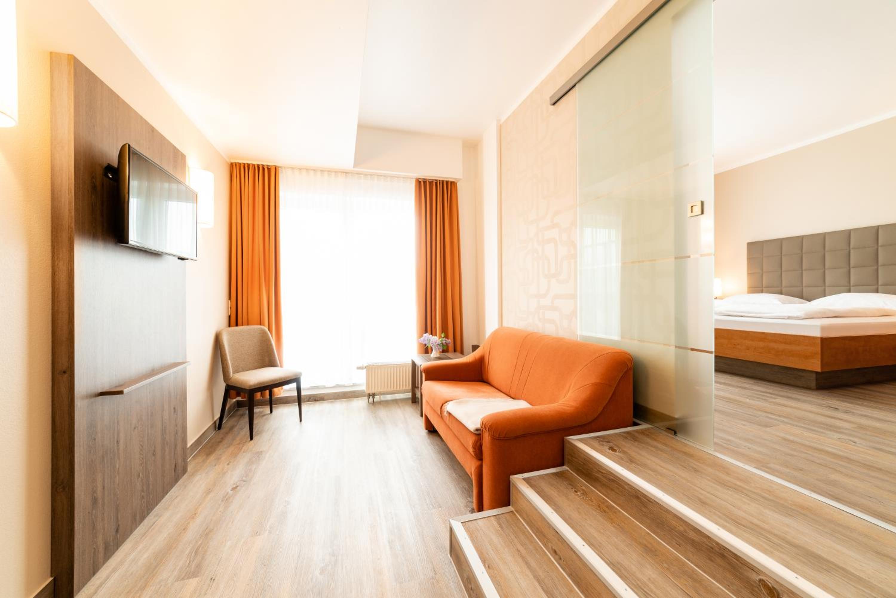 Junior Suite with Balcony photo 1