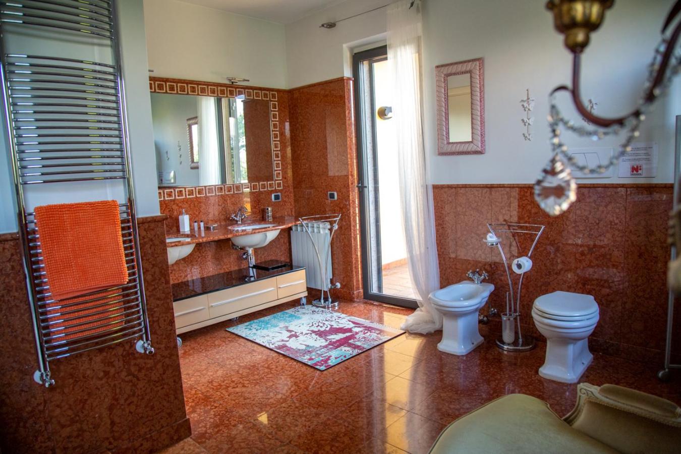 Suite con vasca doccia e balcone photo 3