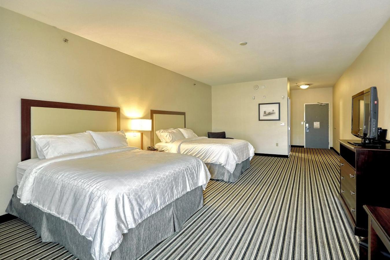 Standard Queen Room with Two Queen Beds and Mobility Accessible Roll-In Shower - Photo 1