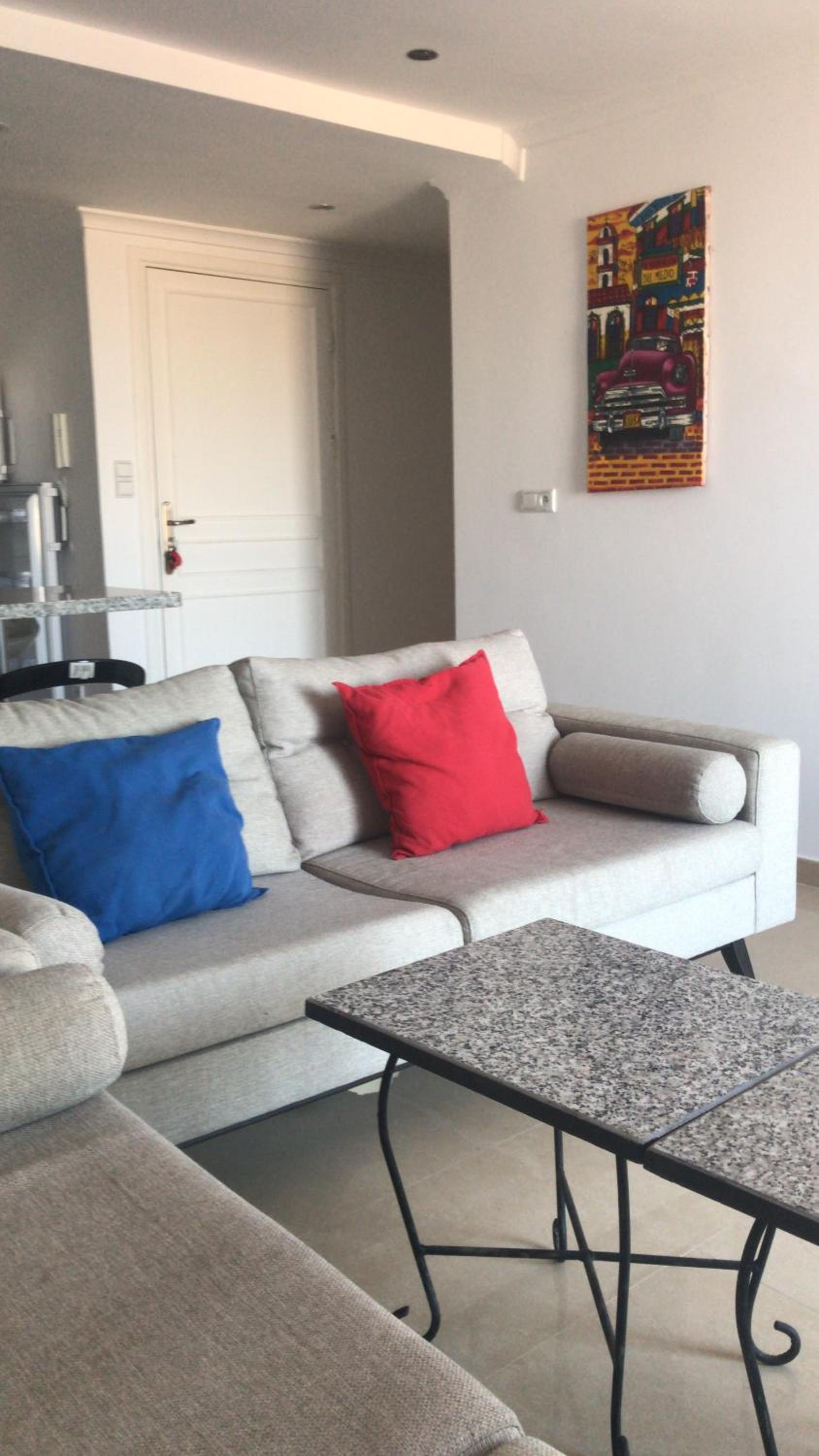Apartment with Sea View - Photo 7