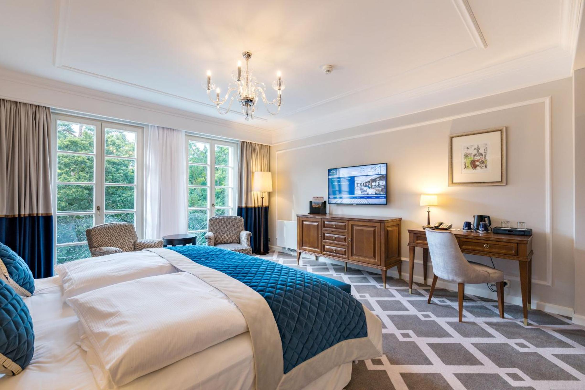 King Room with Garden View photo 3