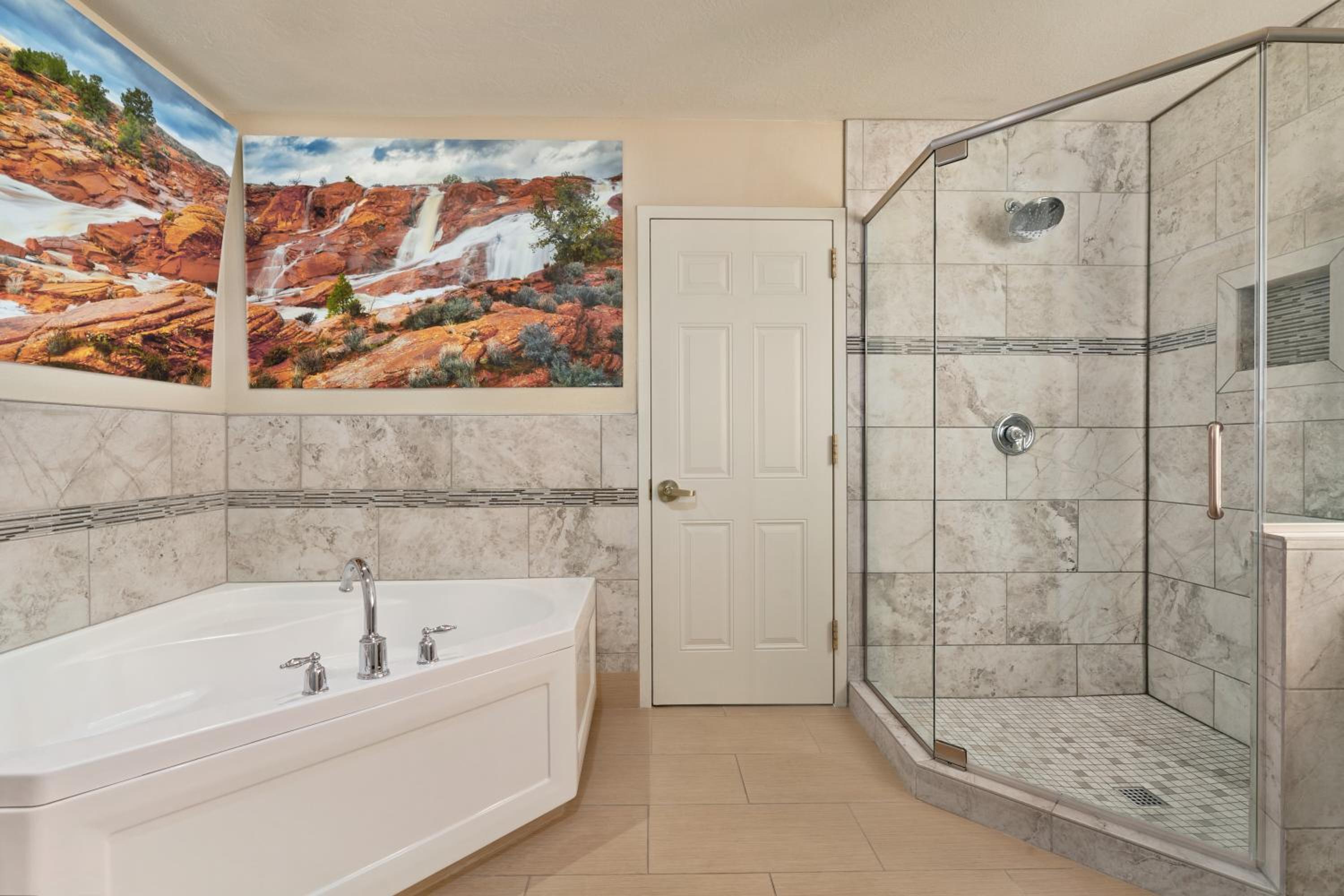 One-Bedroom King Suite - Non-Smoking - Photo 3