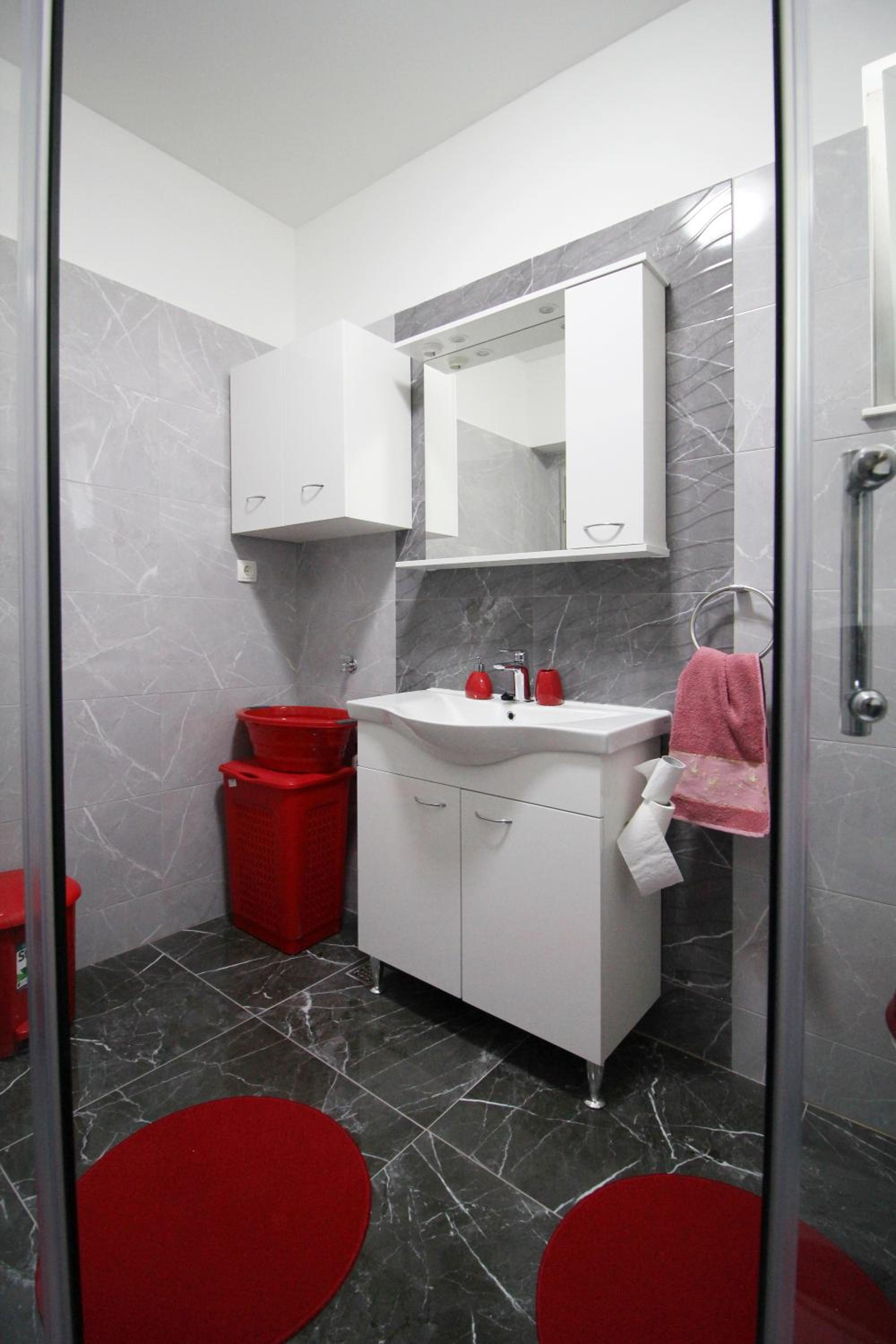 Apartment - Photo 11