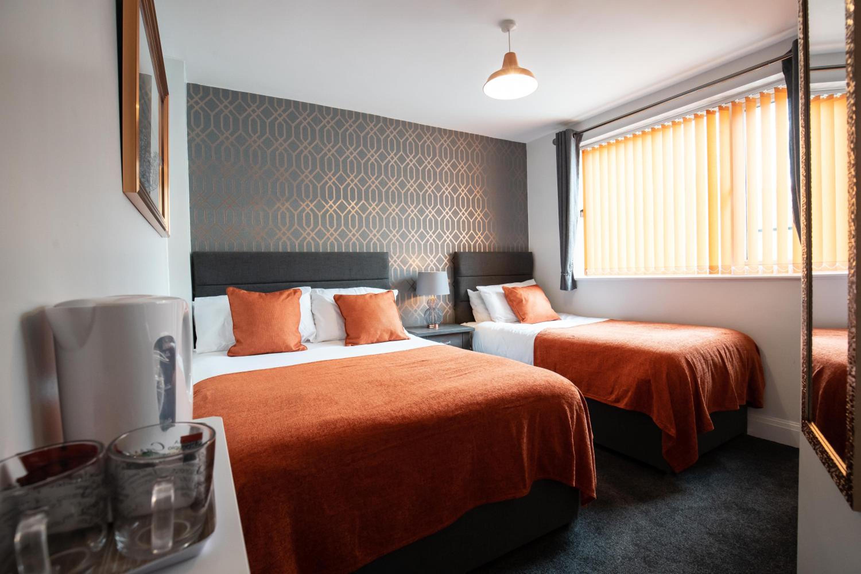 Deluxe Triple Room - Photo 1