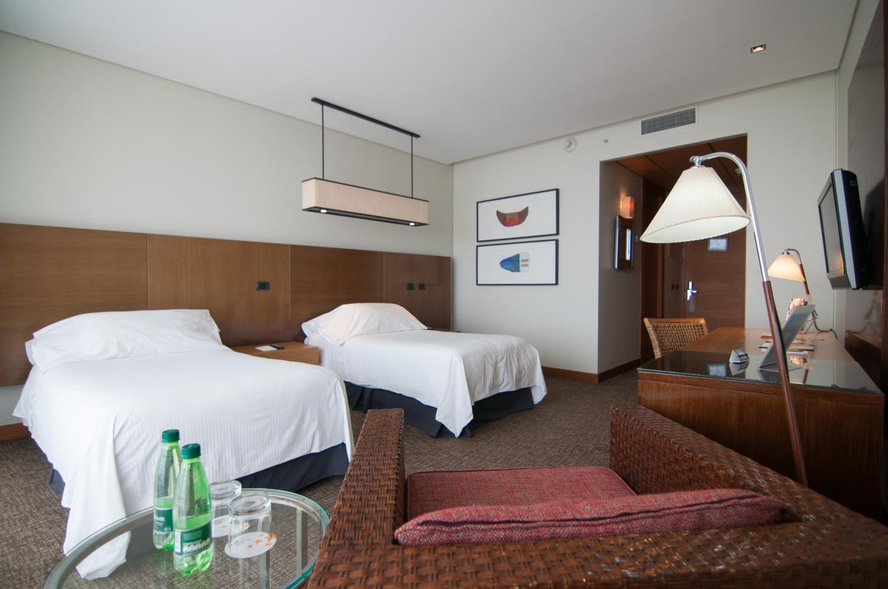 Standard Double Room - Non-Smoking - Photo 4