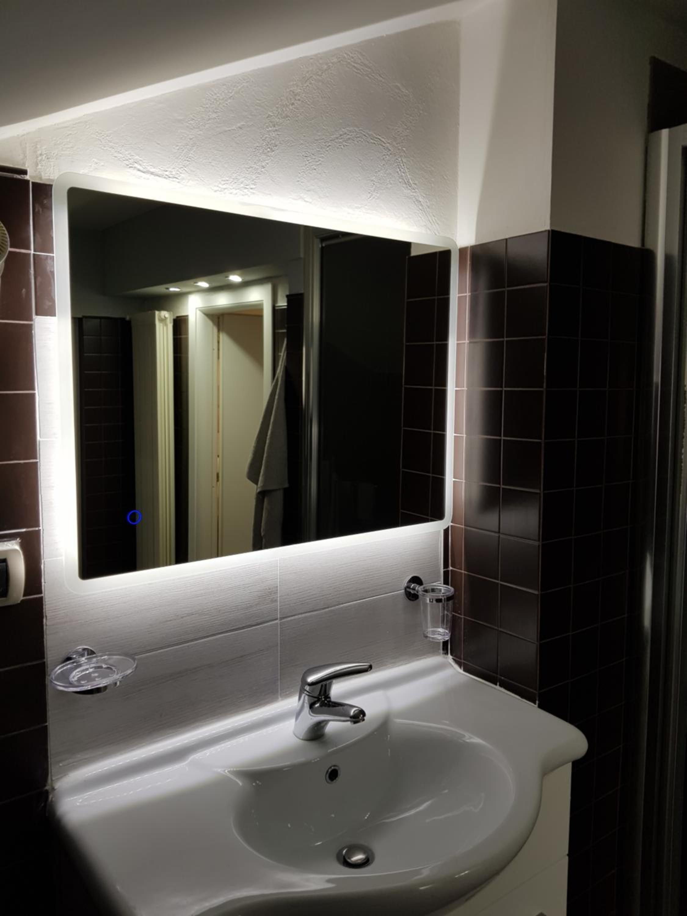 Double Room with Terrace - Photo 8
