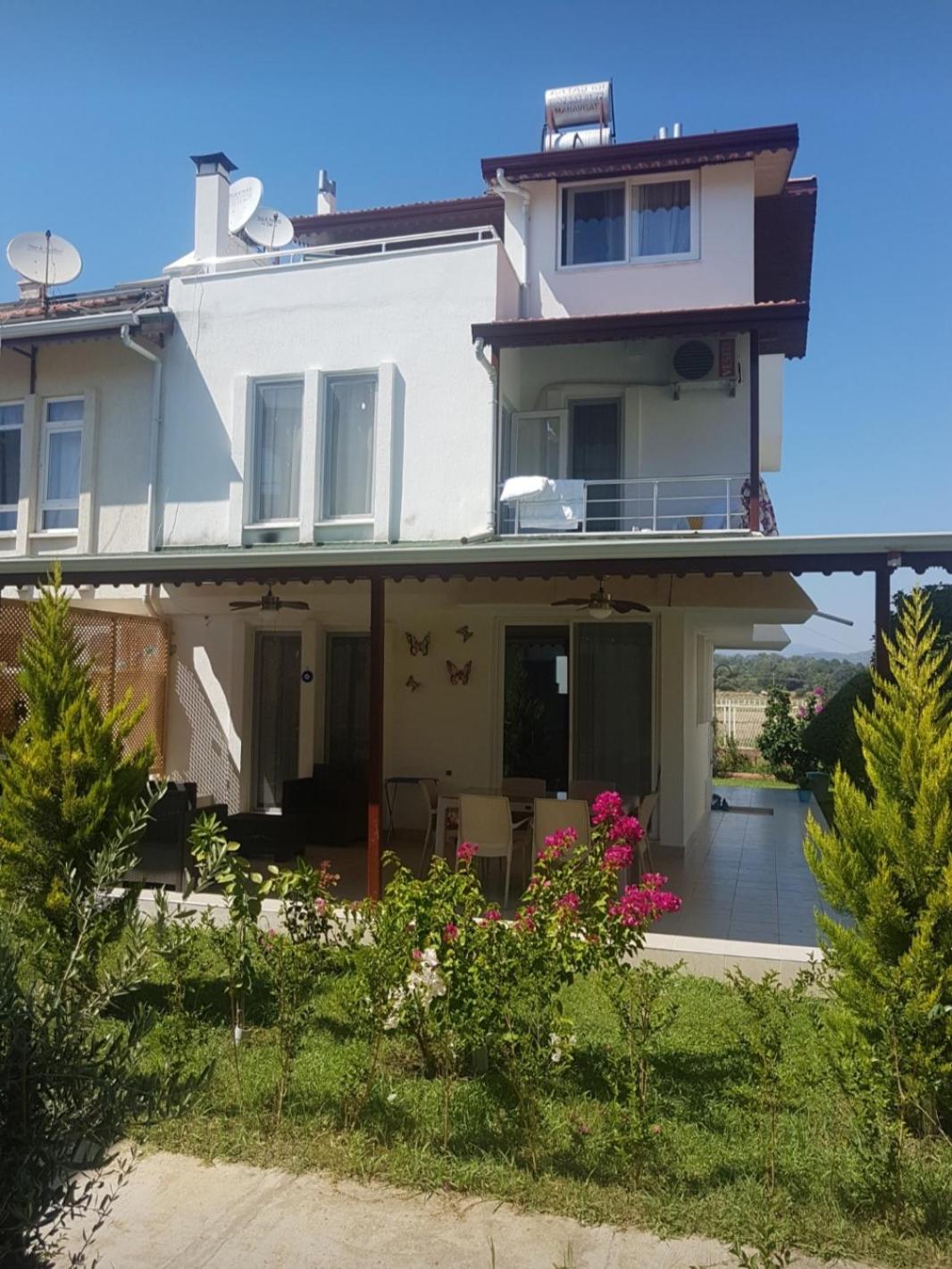 Three-Bedroom Villa - Photo 27