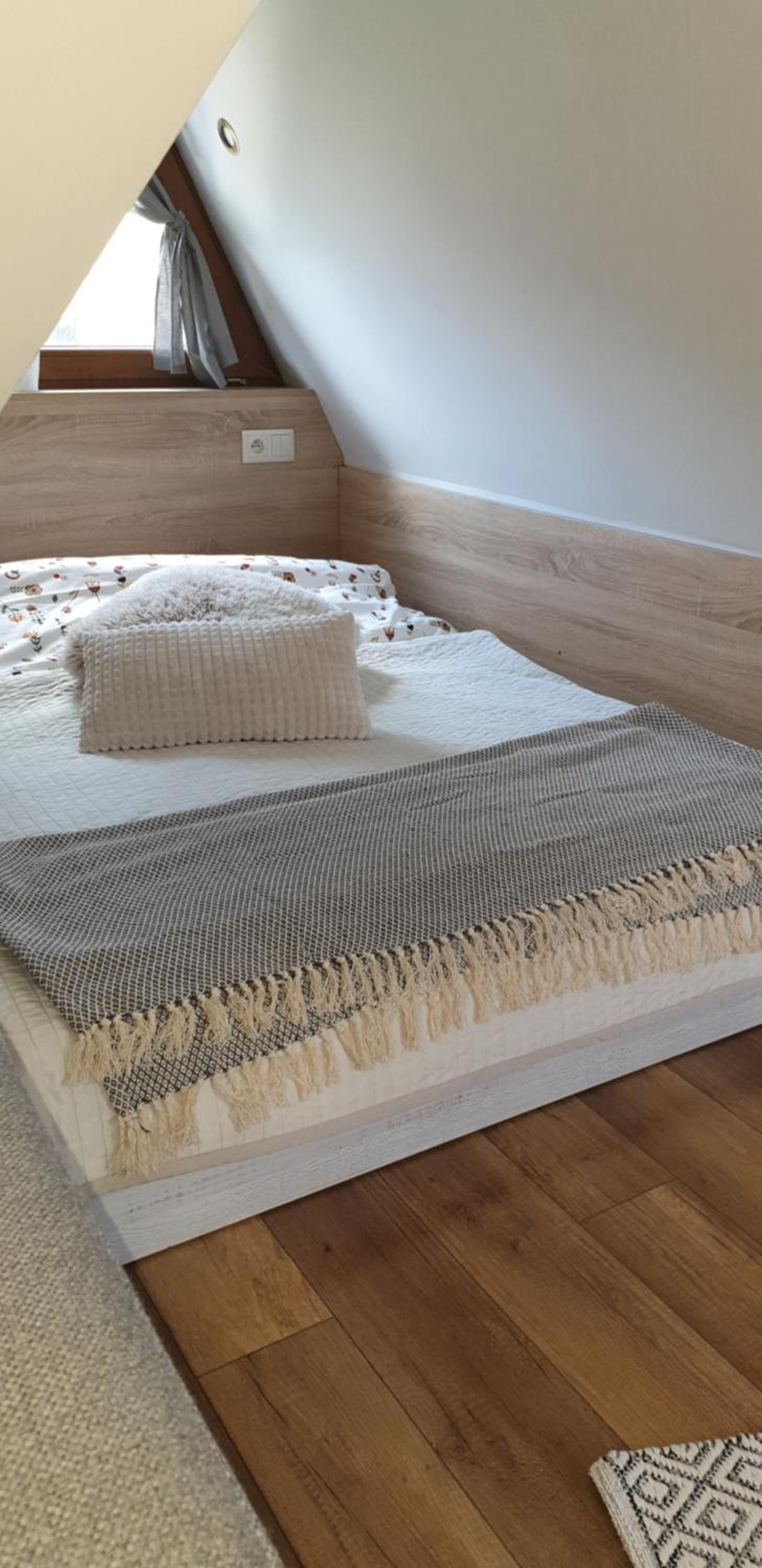 King Studio with Sofa Bed