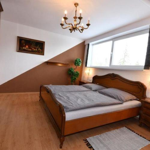 Three-Bedroom Apartment photo 1