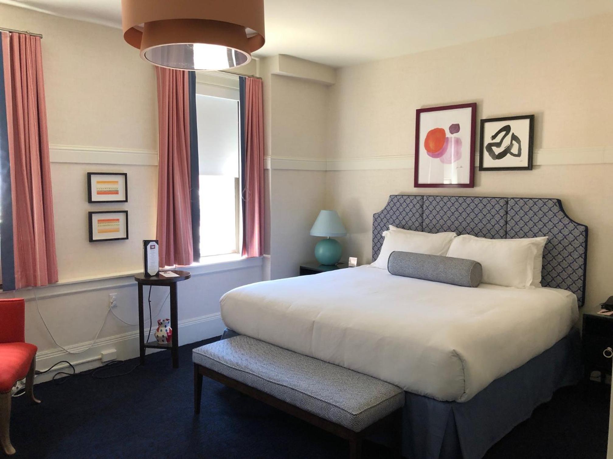 Suite - Photo 5